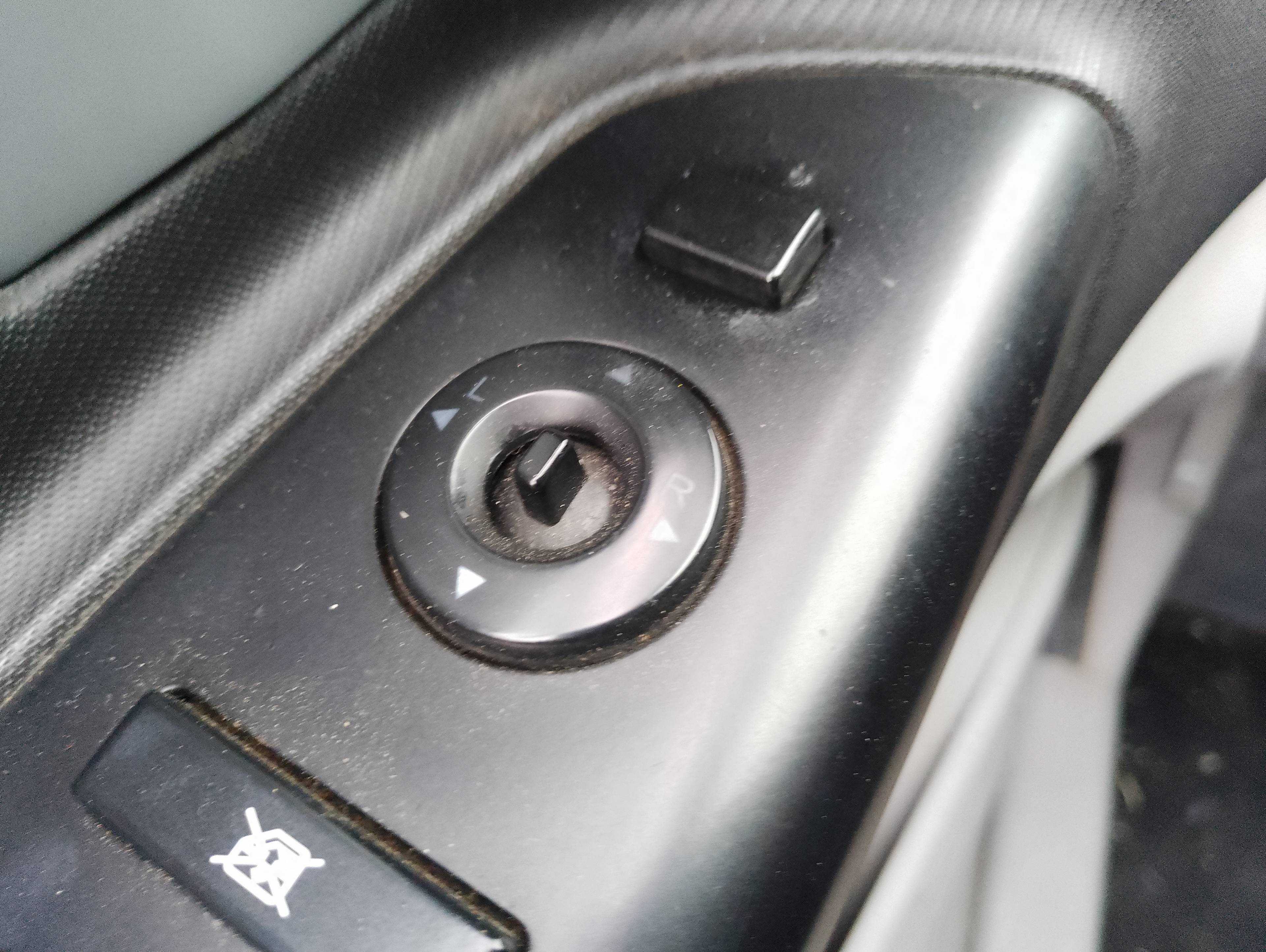 Recambio de mando retrovisor para kia cee´d active referencia OEM IAM   