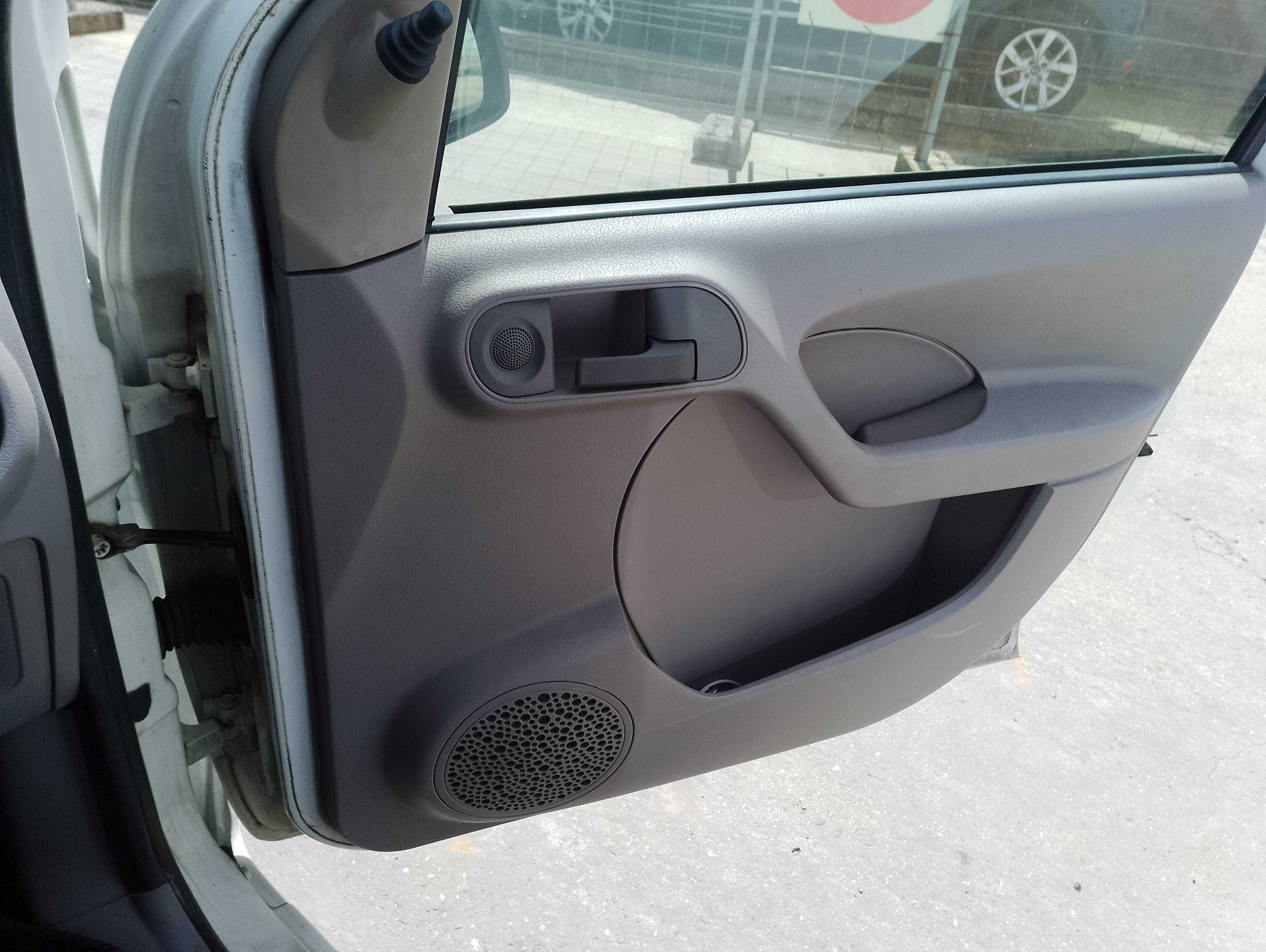 Recambio de guarnecido puerta delantera derecha para fiat panda (169) 1.1 8v referencia OEM IAM   