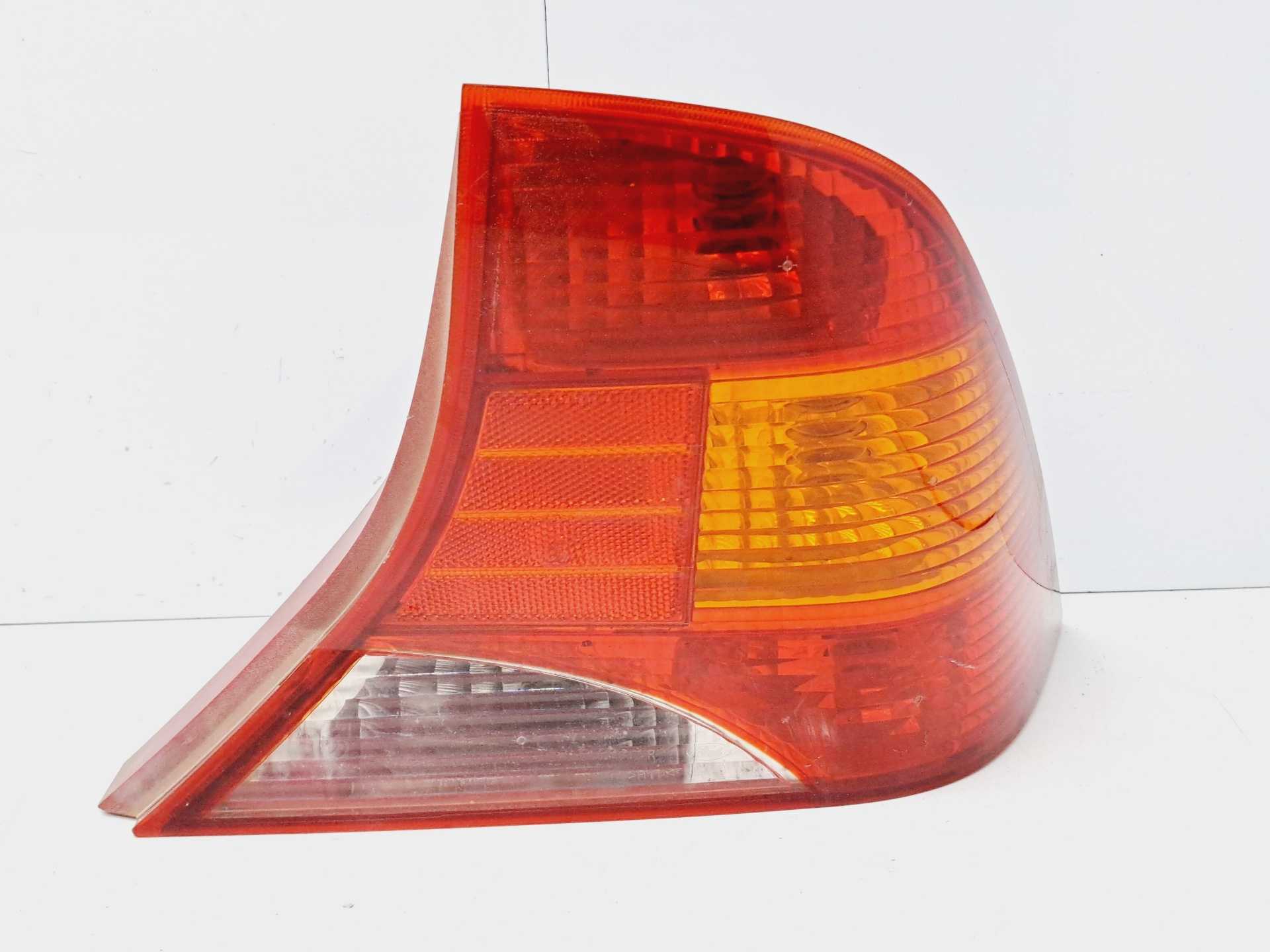 Recambio de piloto trasero derecho para ford focus berlina (cak) 1.6 16v cat referencia OEM IAM 1M5113404BB  