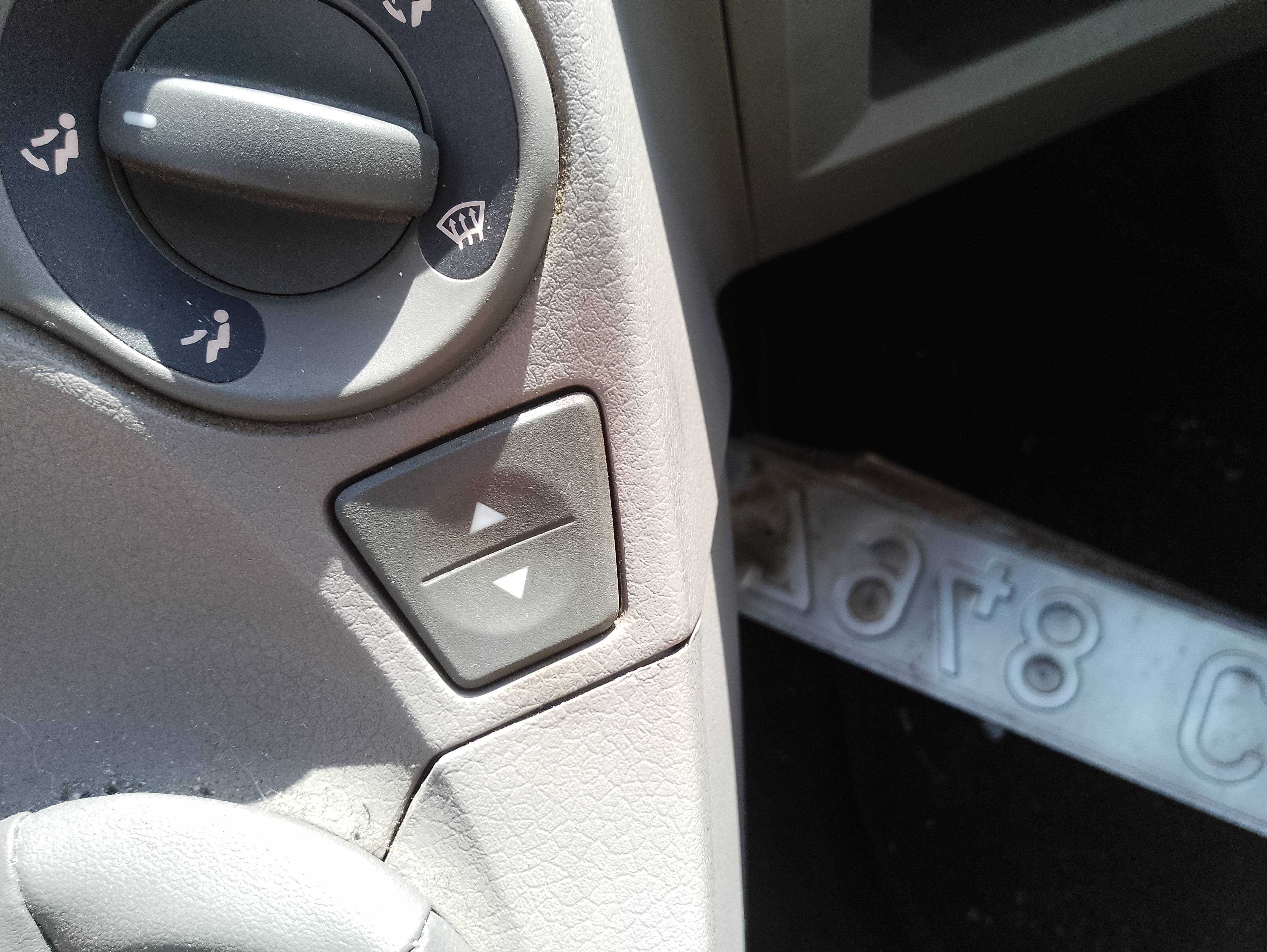 Recambio de mando elevalunas delantero derecho para fiat panda (169) 1.1 8v referencia OEM IAM   