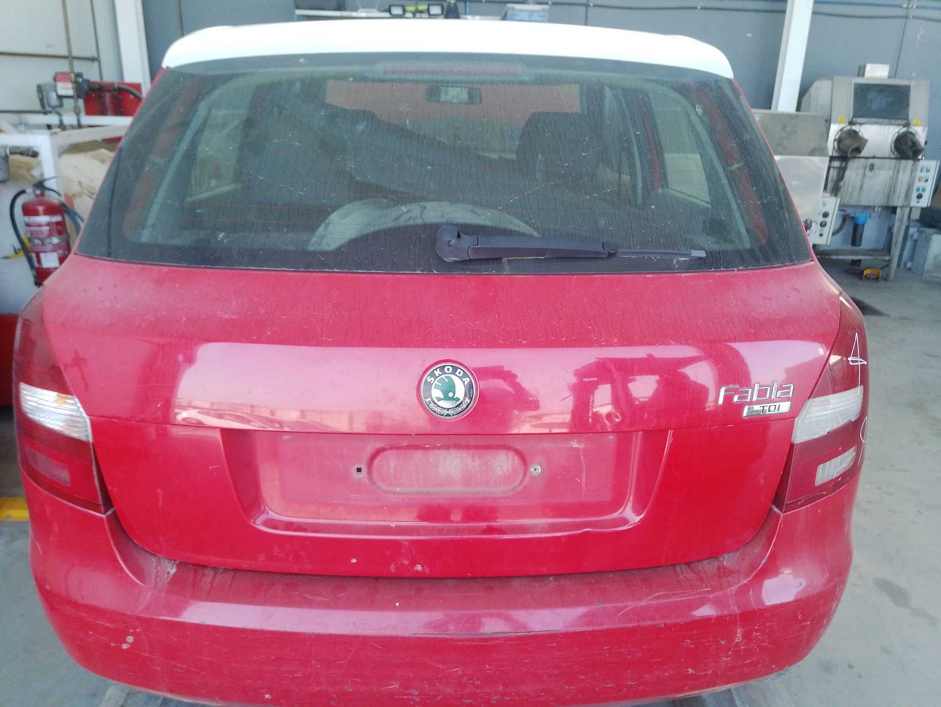 Recambio de porton trasero para skoda fabia ii (542) 1.4 tdi referencia OEM IAM 5J6827025D  