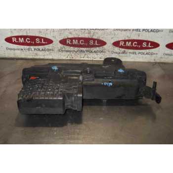 Recambio de caja filtro aire para dacia duster 1.5 dci diesel cat referencia OEM IAM 8200977779  