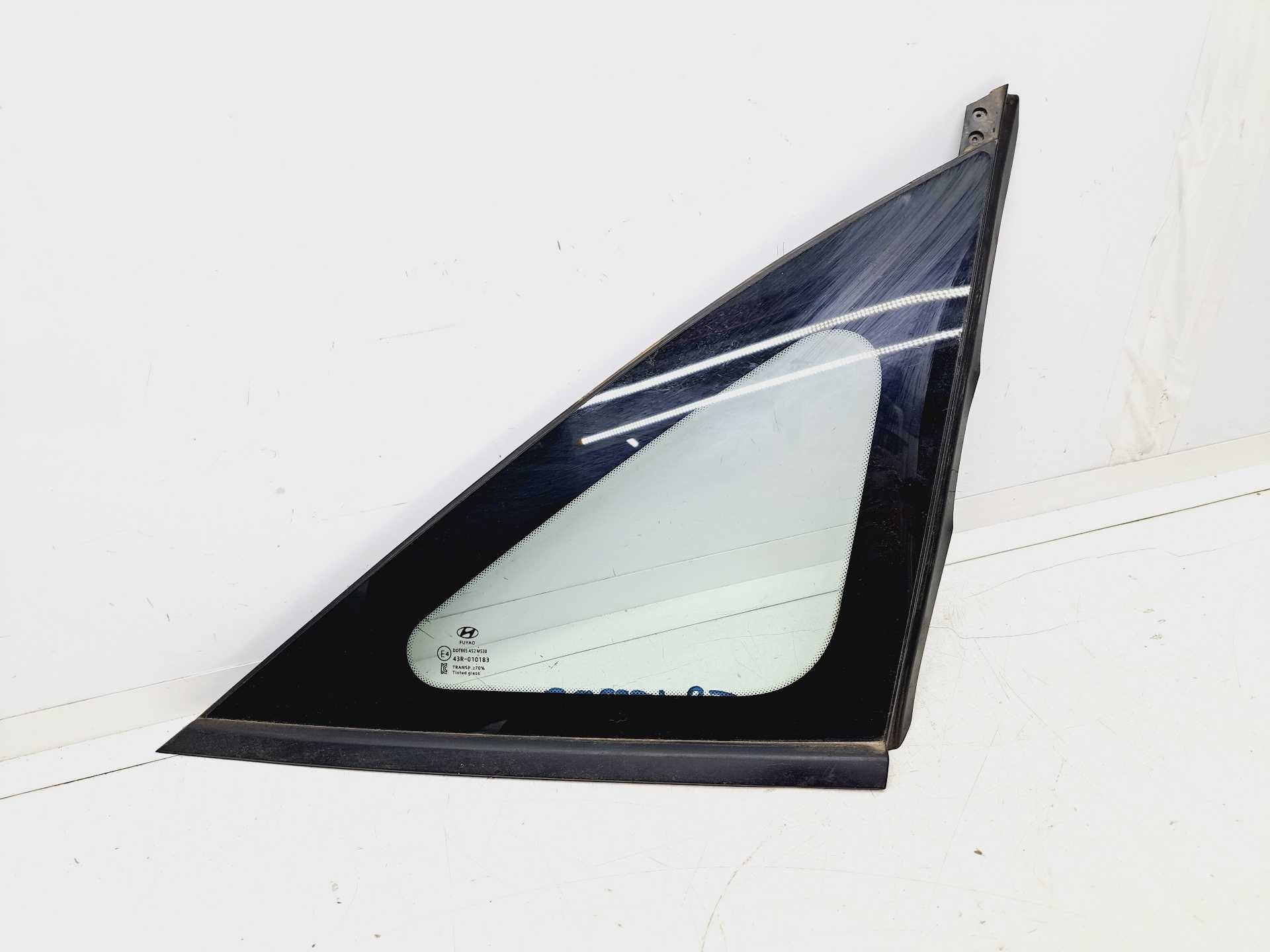 Recambio de luna custodia trasera derecha para hyundai tucson 1.6 crdi cat referencia OEM IAM 87820N70  