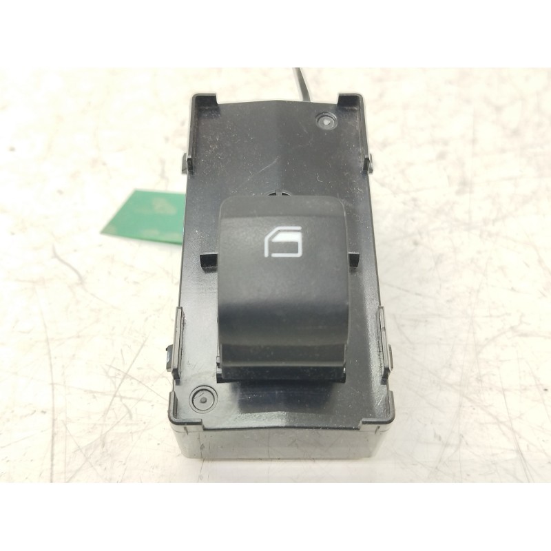 Recambio de mando elevalunas trasero izquierdo para hyundai tucson (nx) klass 2wd referencia OEM IAM 93581AB0004X  