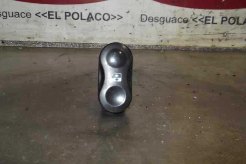 Recambio de mando elevalunas delantero derecho para dacia duster 1.5 dci diesel cat referencia OEM IAM   