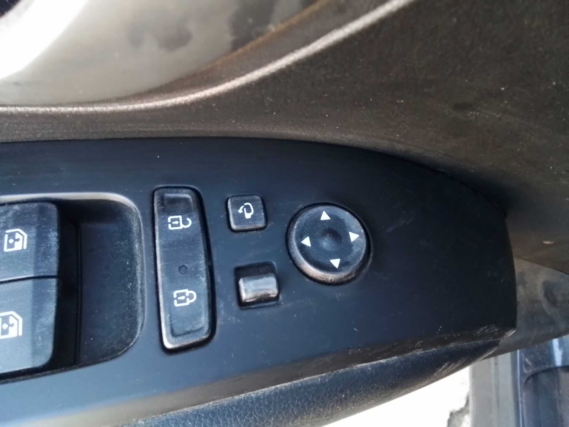 Recambio de mando retrovisor para hyundai tucson 1.6 crdi cat referencia OEM IAM   