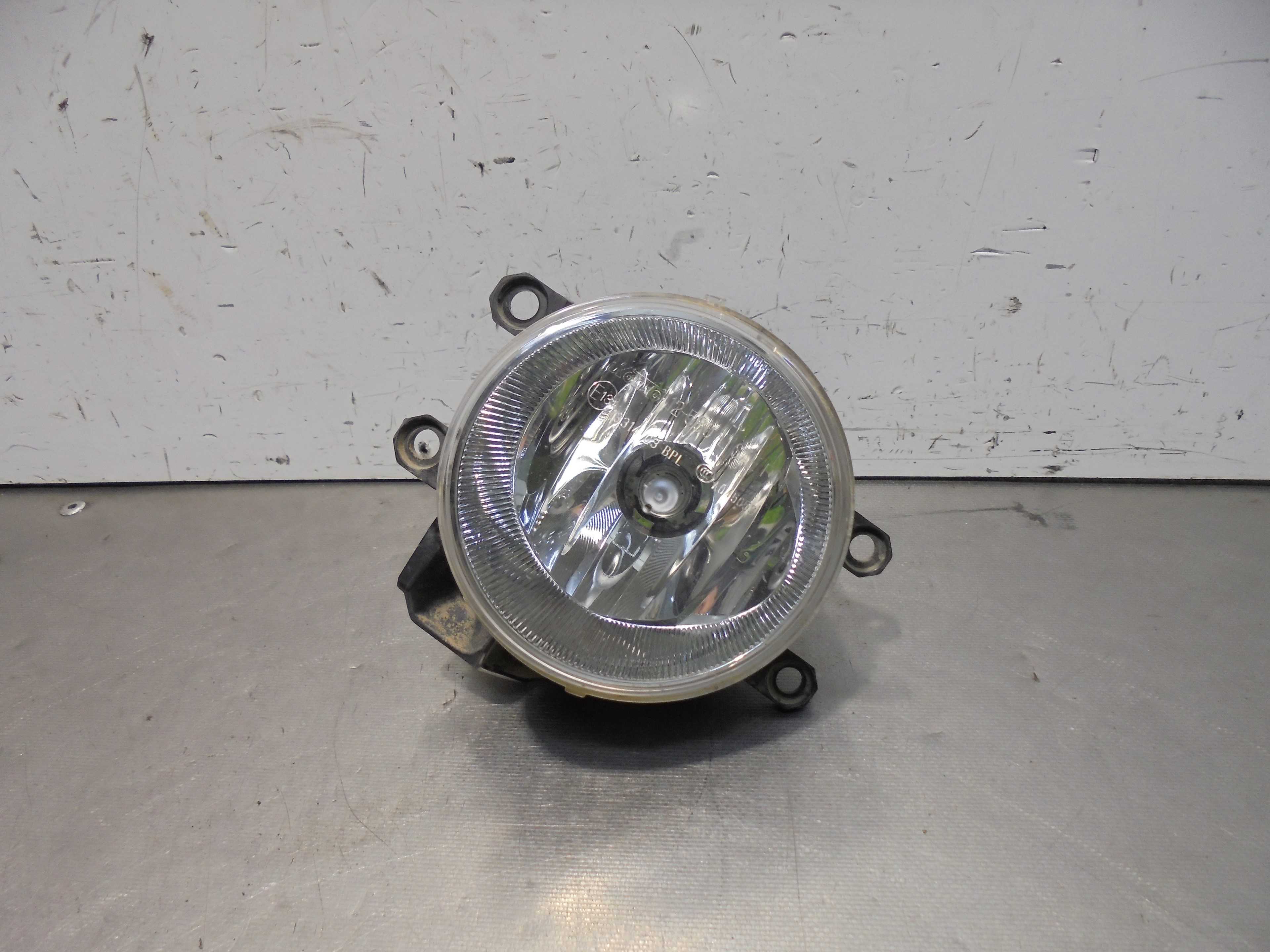 Recambio de faro antiniebla izquierdo para toyota rav 4 advance hybrid referencia OEM IAM   