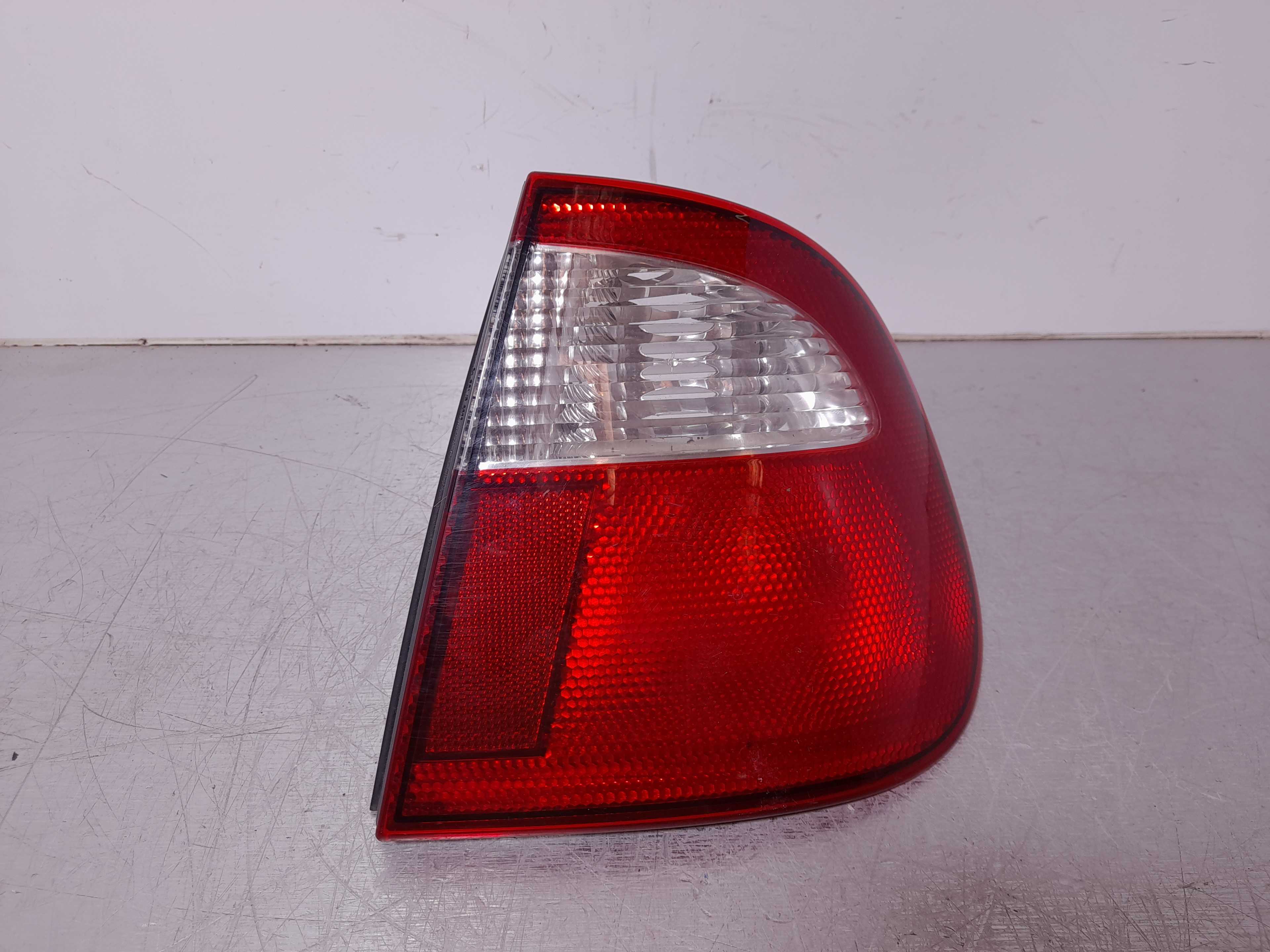 Recambio de piloto trasero derecho para seat cordoba berlina (6k2) referencia OEM IAM 6K5945096G VALEO 