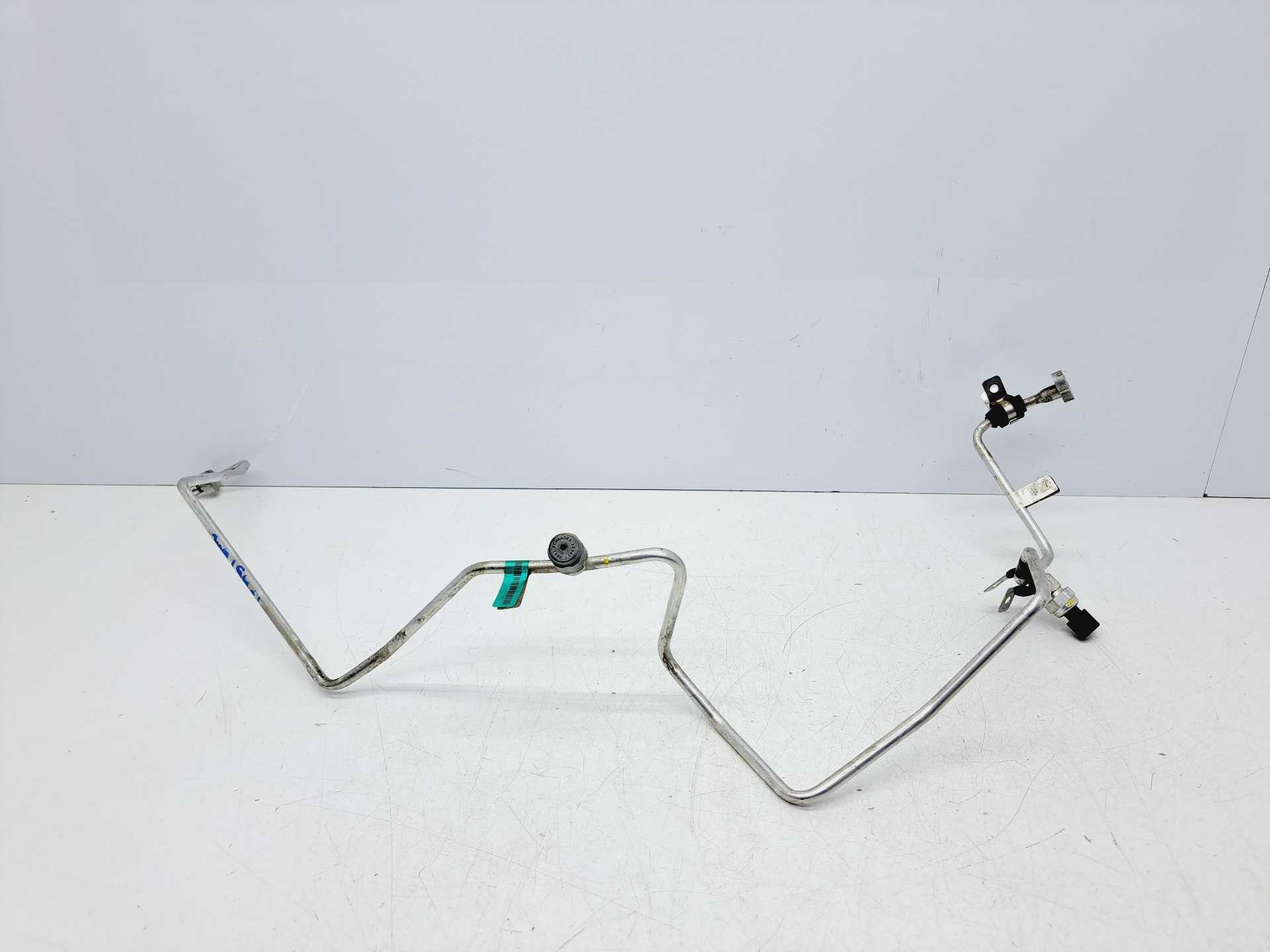 Recambio de tubos aire acondicionado para dacia sandero comfort referencia OEM IAM 924402791R  