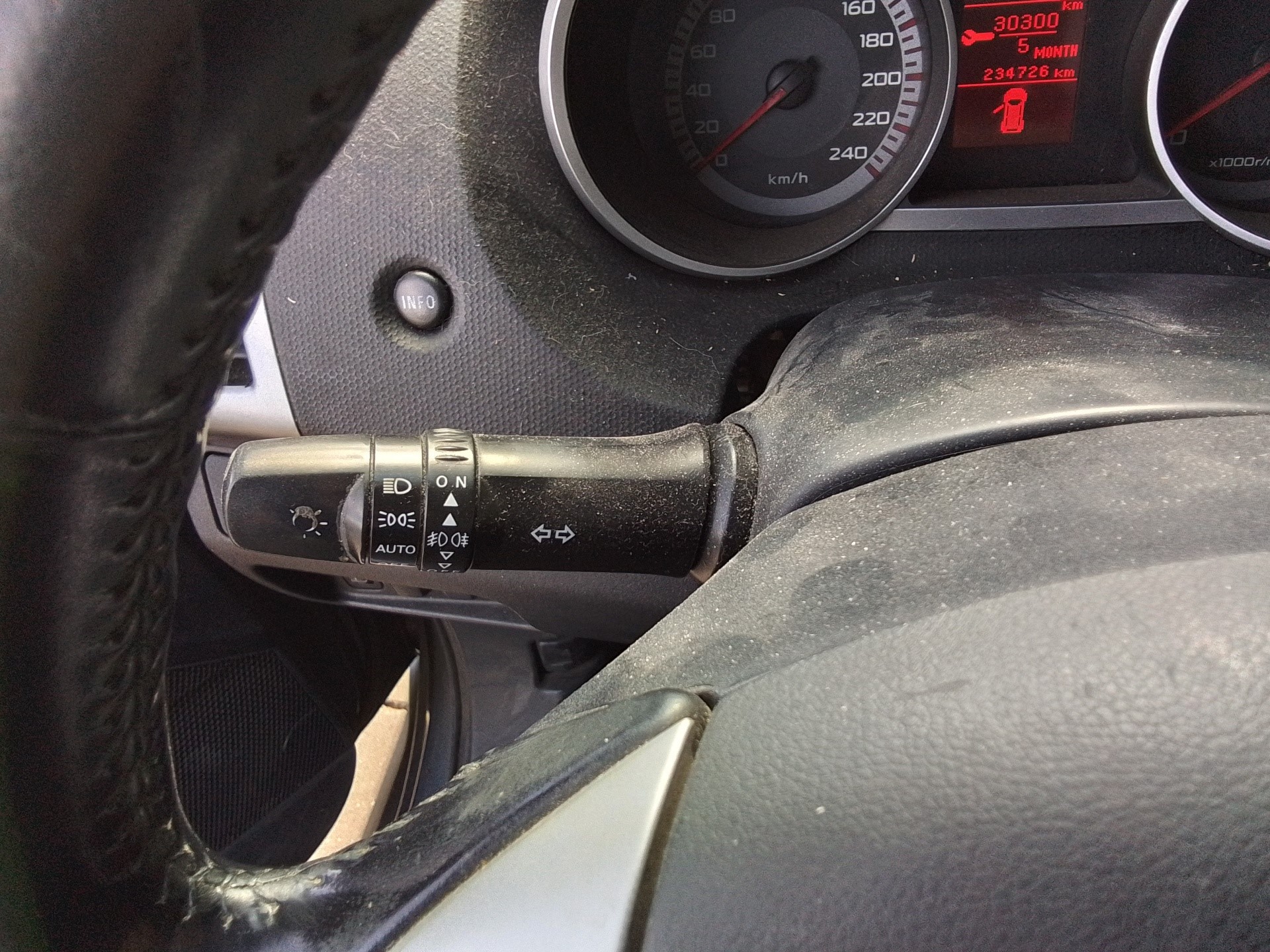 Recambio de mando luces/intermitencia (com2000) para mitsubishi outlander (cw0) 2.2 di-d cat referencia OEM IAM   