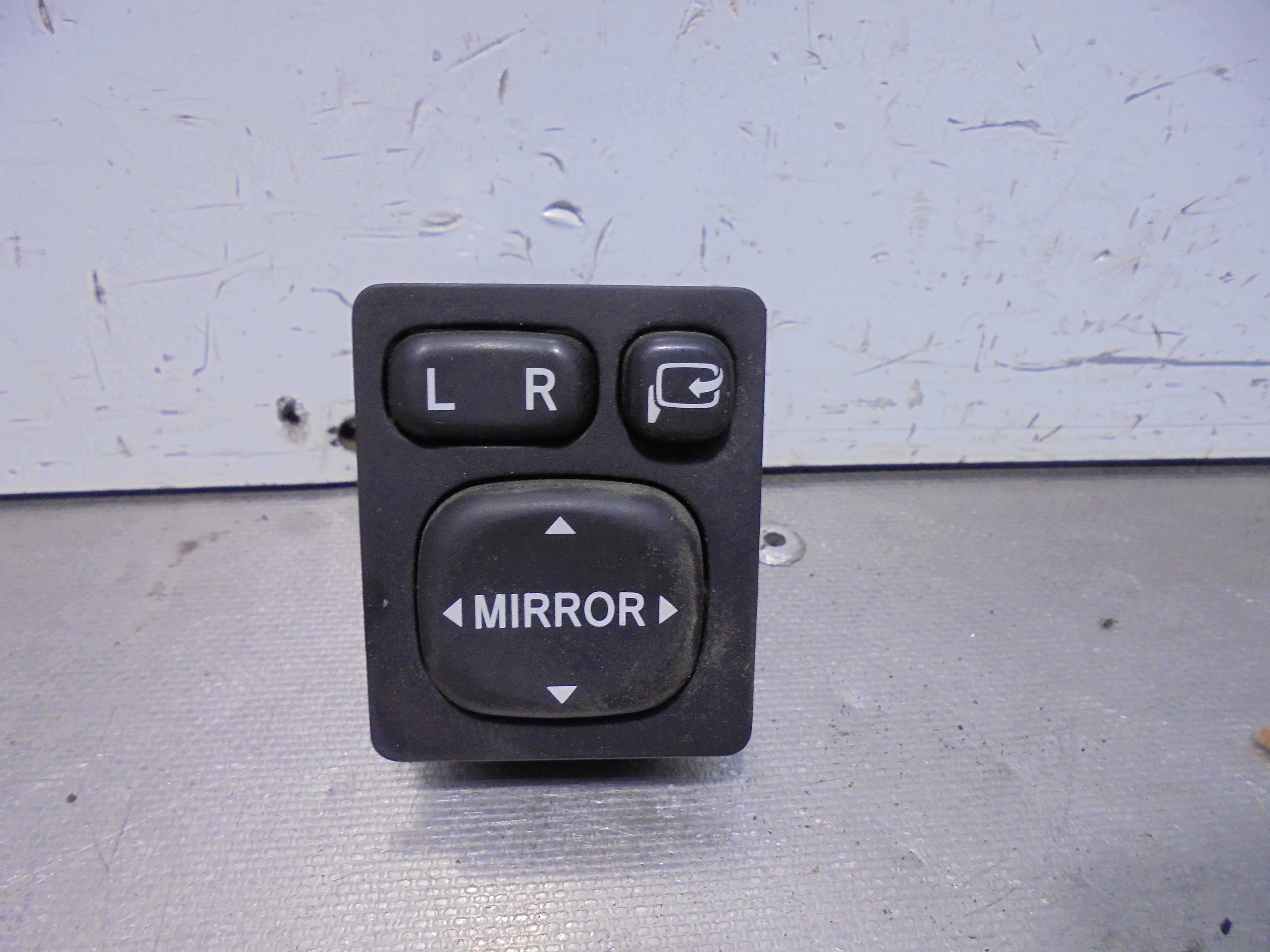 Recambio de mando retrovisor para toyota rav 4 advance hybrid referencia OEM IAM 769747F  