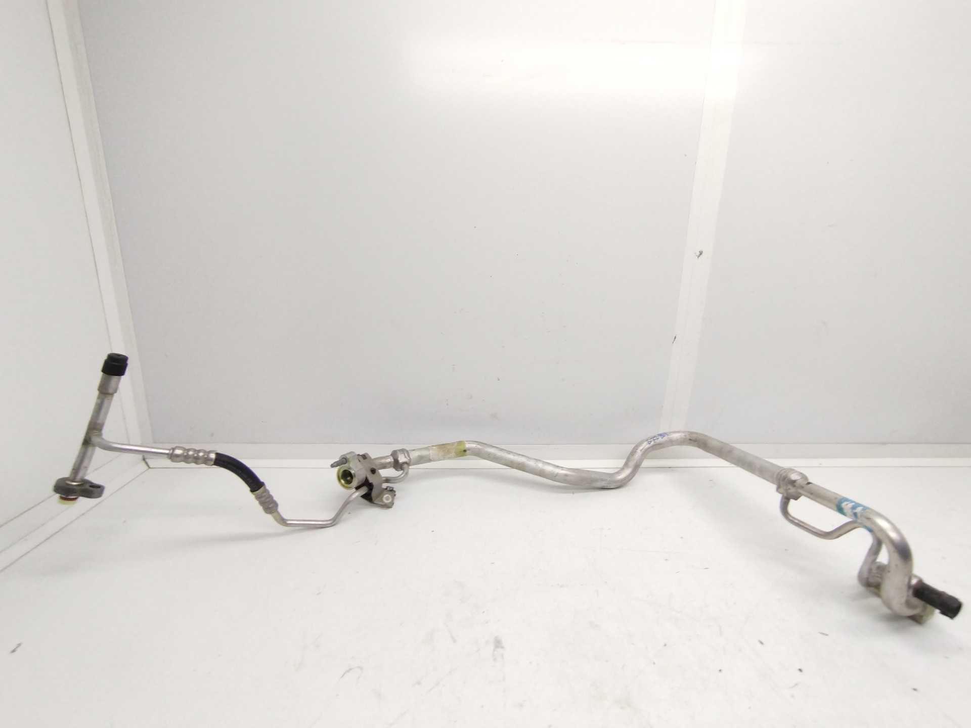 Recambio de tubos aire acondicionado para ford grand c-max 1.6 ecoboost cat referencia OEM IAM   