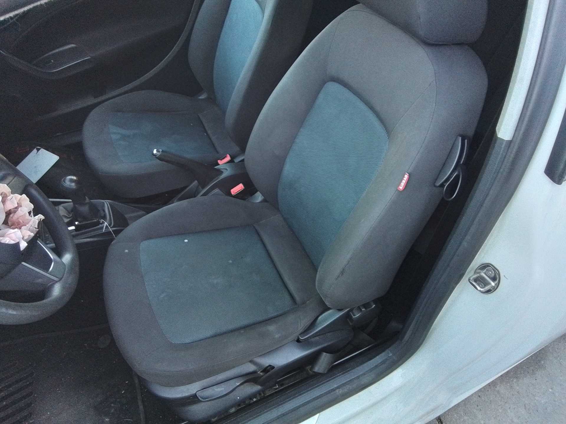 Recambio de asiento delantero izquierdo para seat ibiza (6j5) 1.6 tdi referencia OEM IAM   