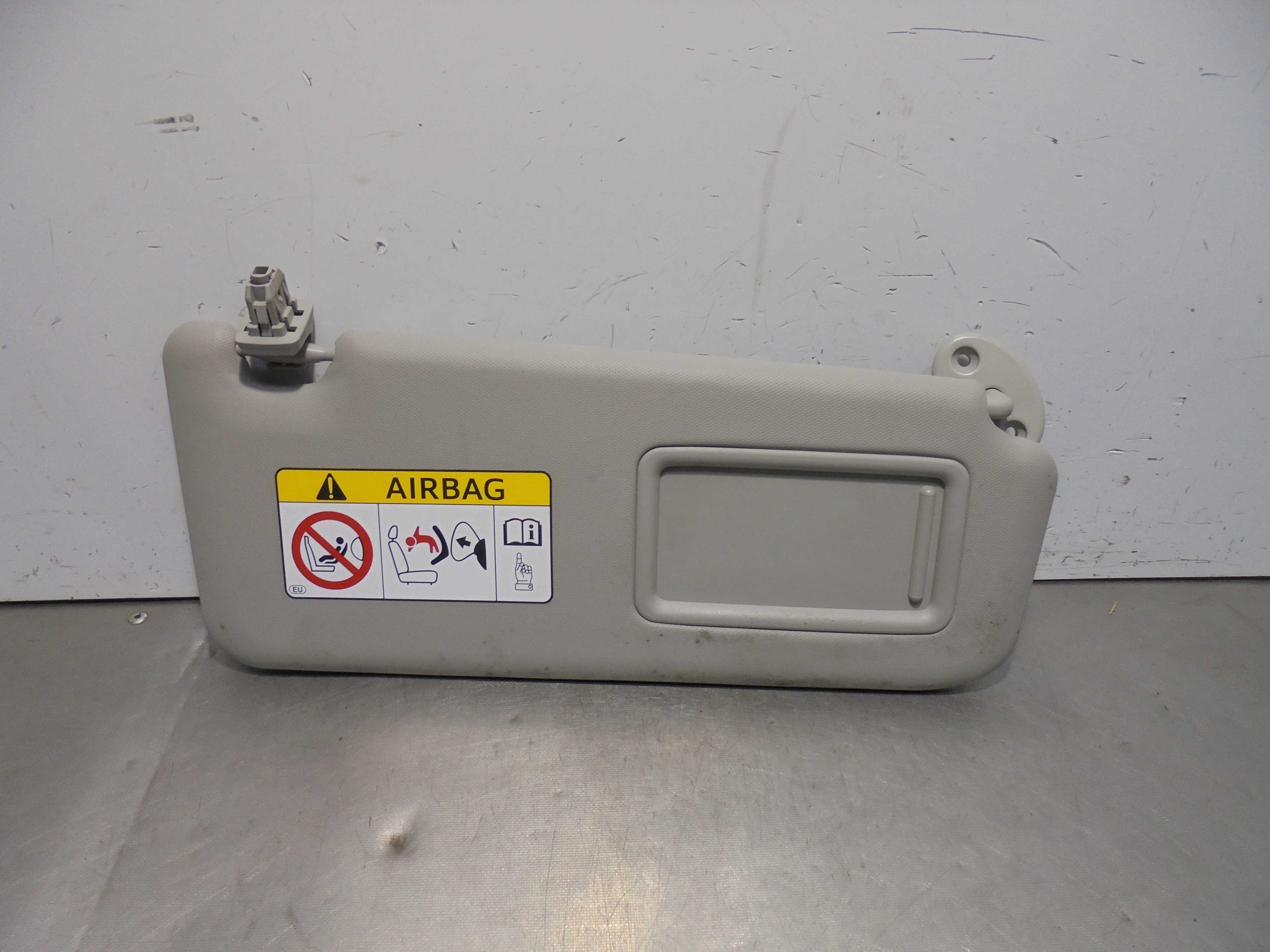 Recambio de parasol derecho para toyota rav 4 advance hybrid referencia OEM IAM TW23278010  