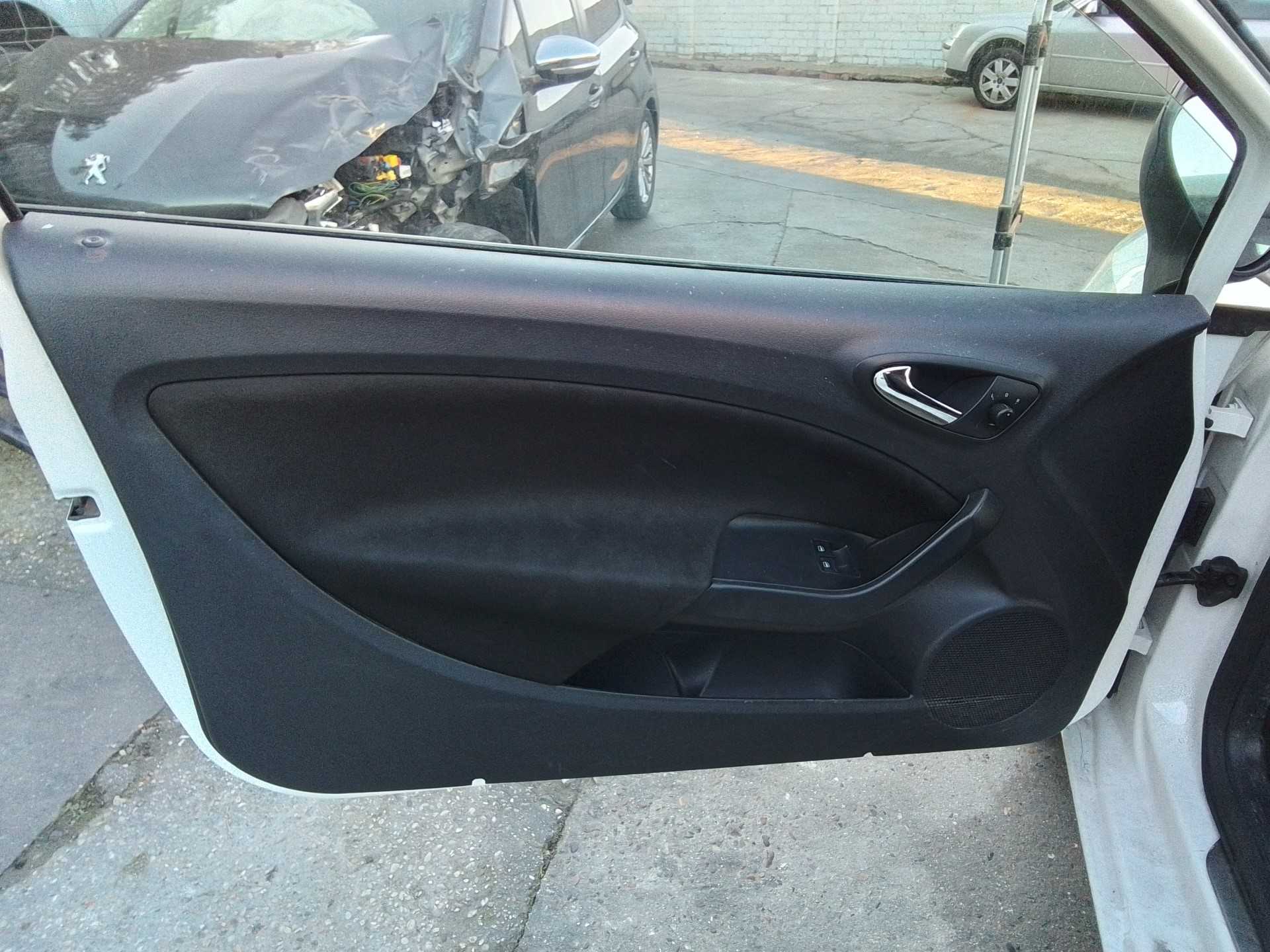 Recambio de guarnecido puerta delantera izquierda para seat ibiza (6j5) 1.6 tdi referencia OEM IAM   