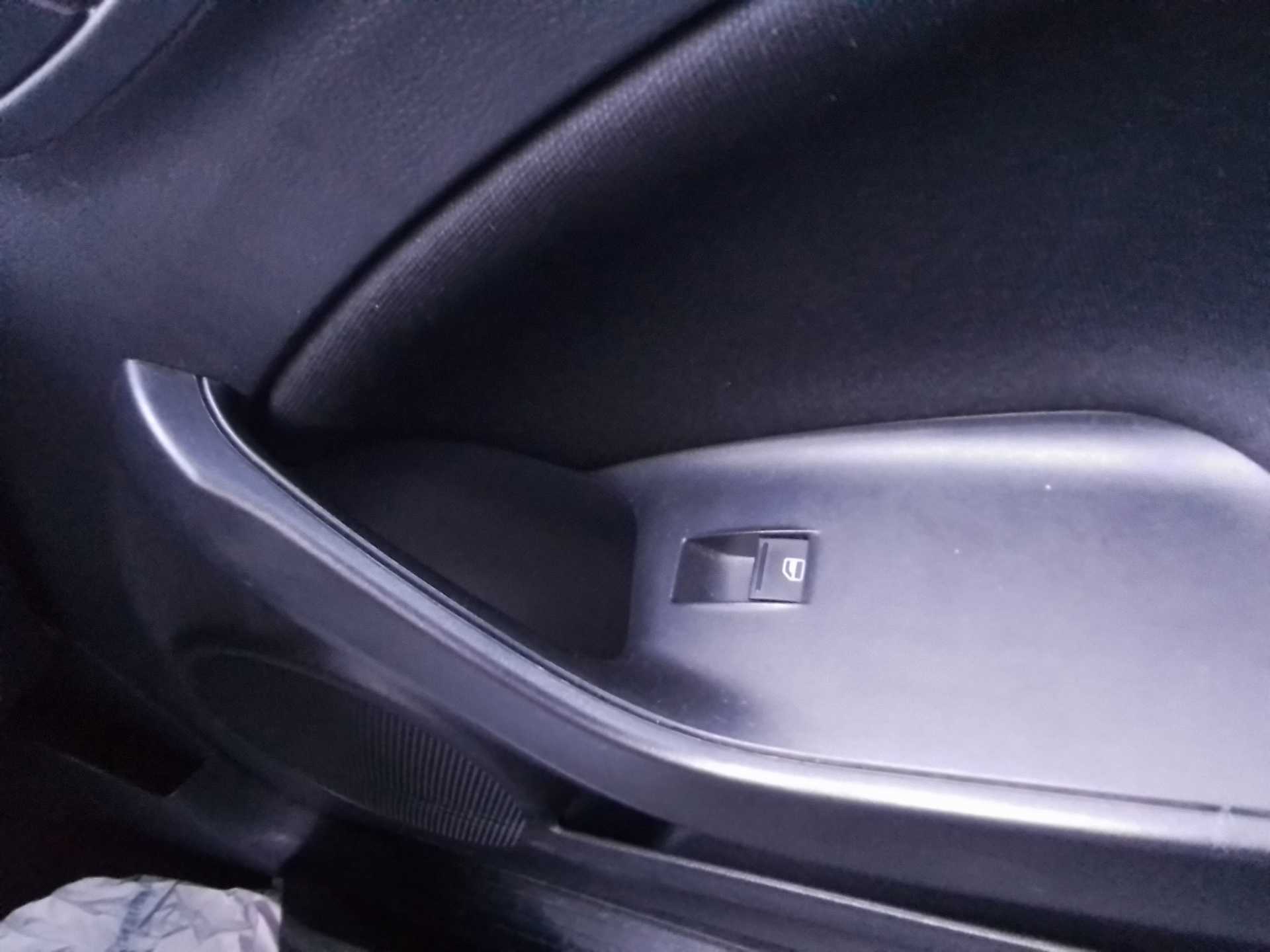 Recambio de mando elevalunas delantero derecho para seat ibiza (6j5) 1.6 tdi referencia OEM IAM   