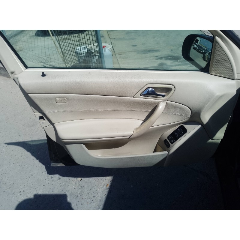 Recambio de guarnecido puerta delantera izquierda para mercedes-benz clase c (w203) berlina 200 cdi (203.004) referencia OEM IAM