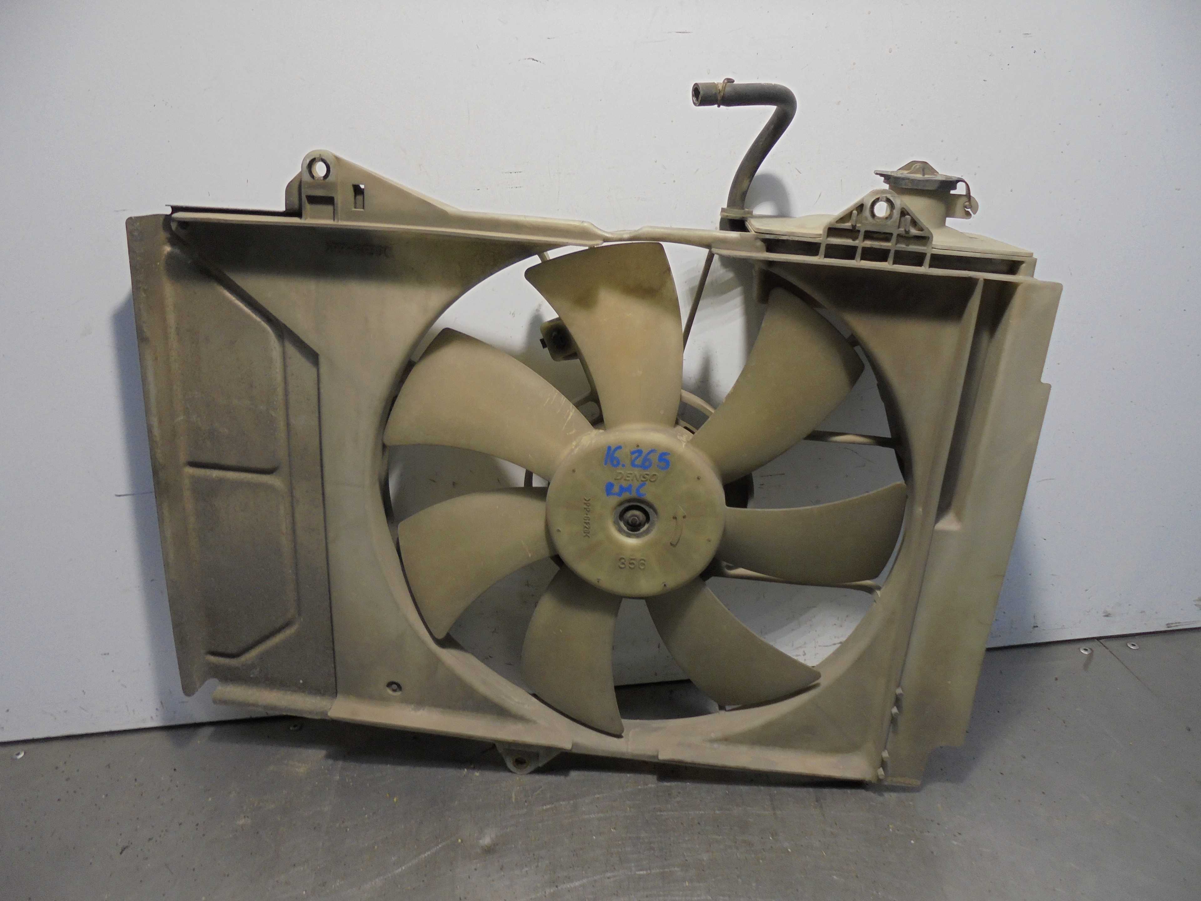 Recambio de electroventilador para toyota yaris (ncp1/nlp1/scp1) referencia OEM IAM  DENSO 