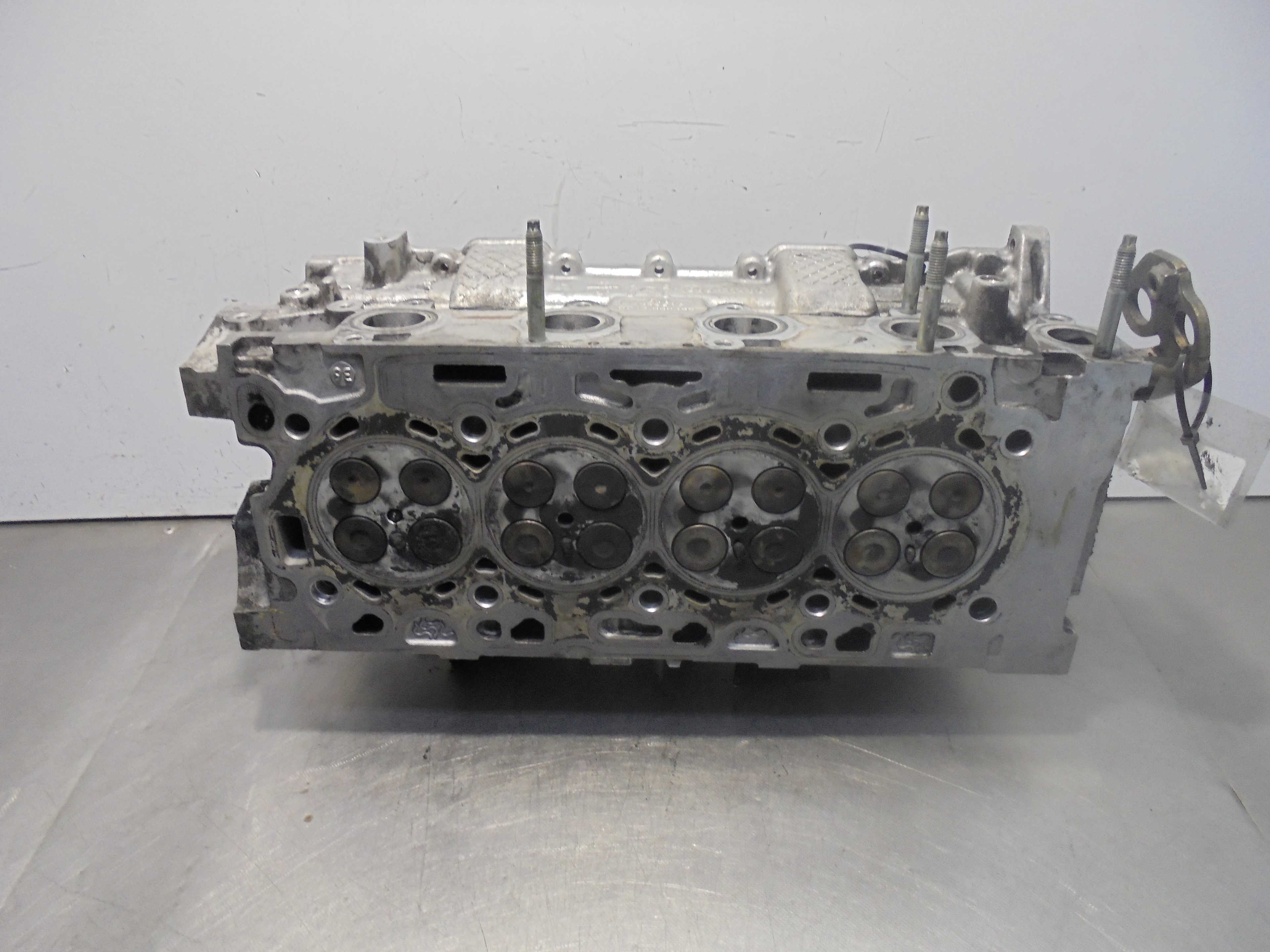 Recambio de culata para citroën c4 berlina collection referencia OEM IAM 9655911480  