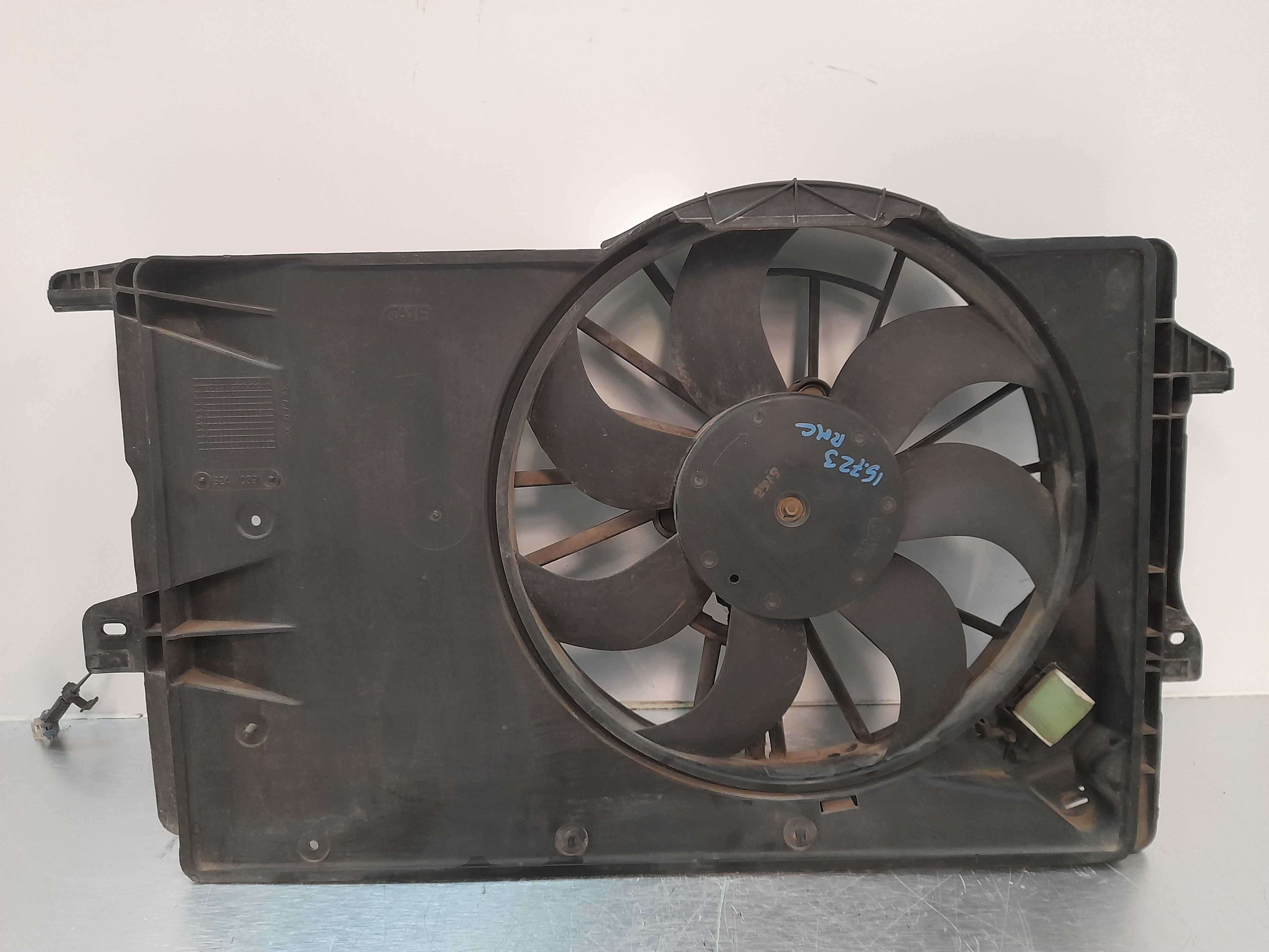 Recambio de electroventilador para opel meriva cosmo referencia OEM IAM 52401025  