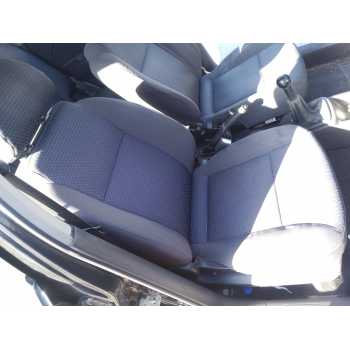 ASIENTO DELANTERO DERECHO 