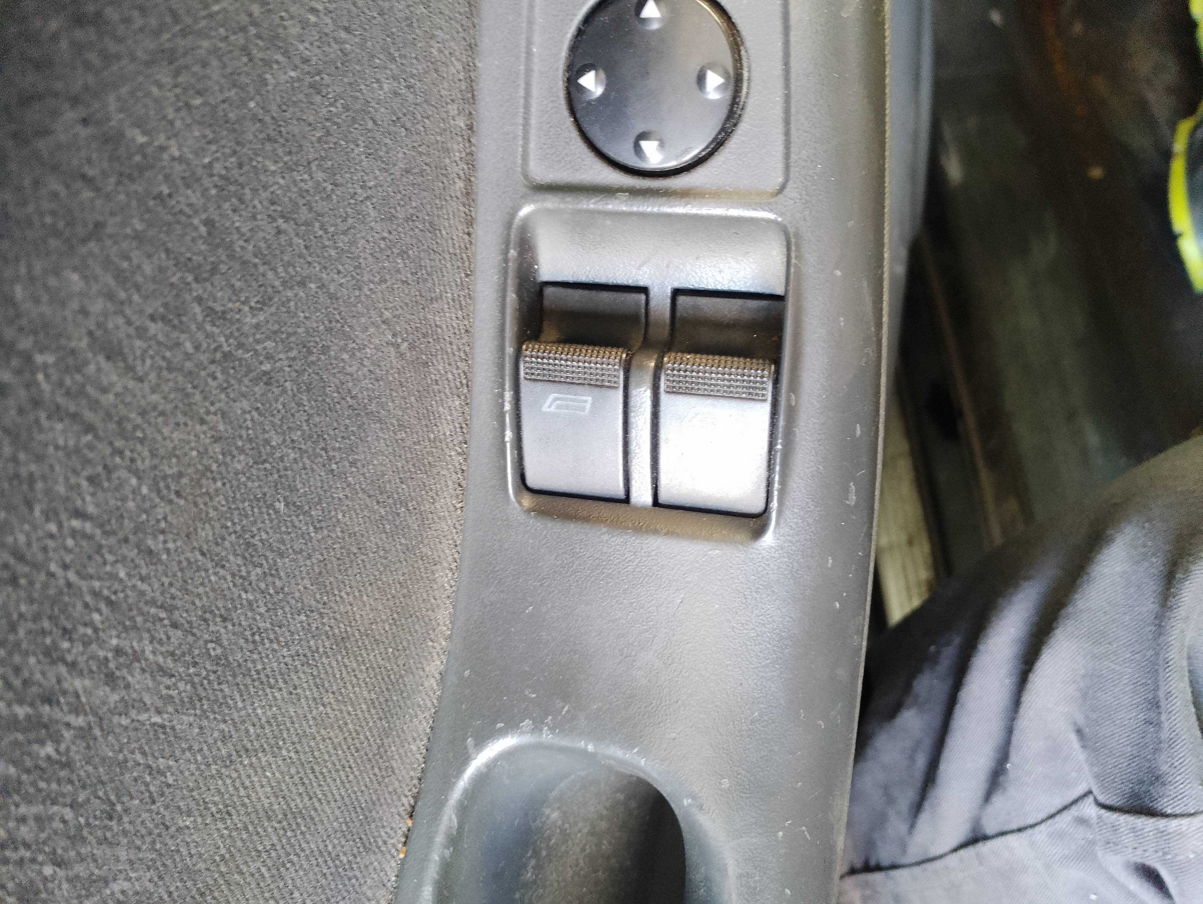 Recambio de mando elevalunas delantero izquierdo para audi a3 (8l) 1.8 ambiente referencia OEM IAM   