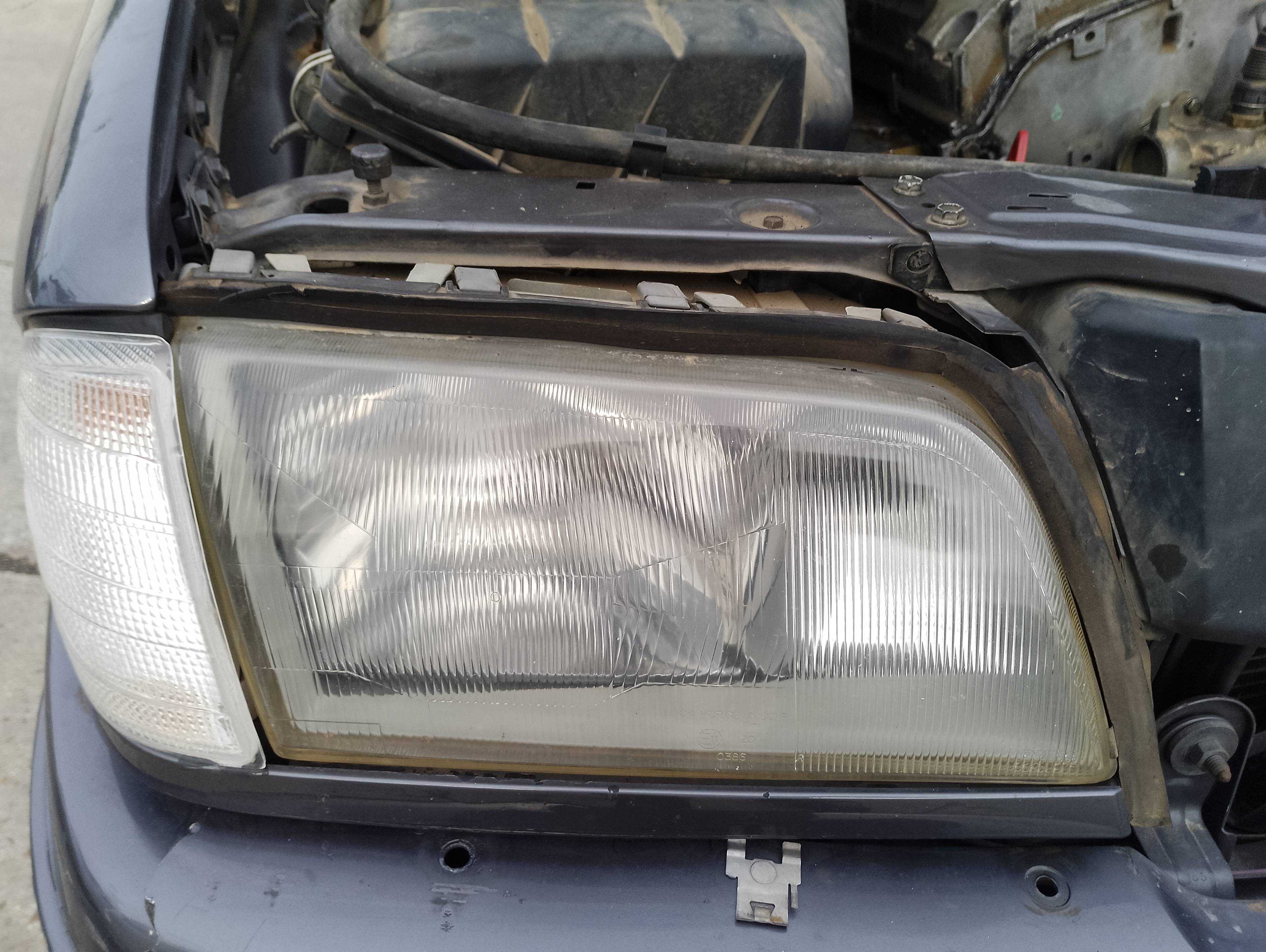Recambio de faro derecho para mercedes-benz clase c (w202) berlina 180 (202.018) referencia OEM IAM   