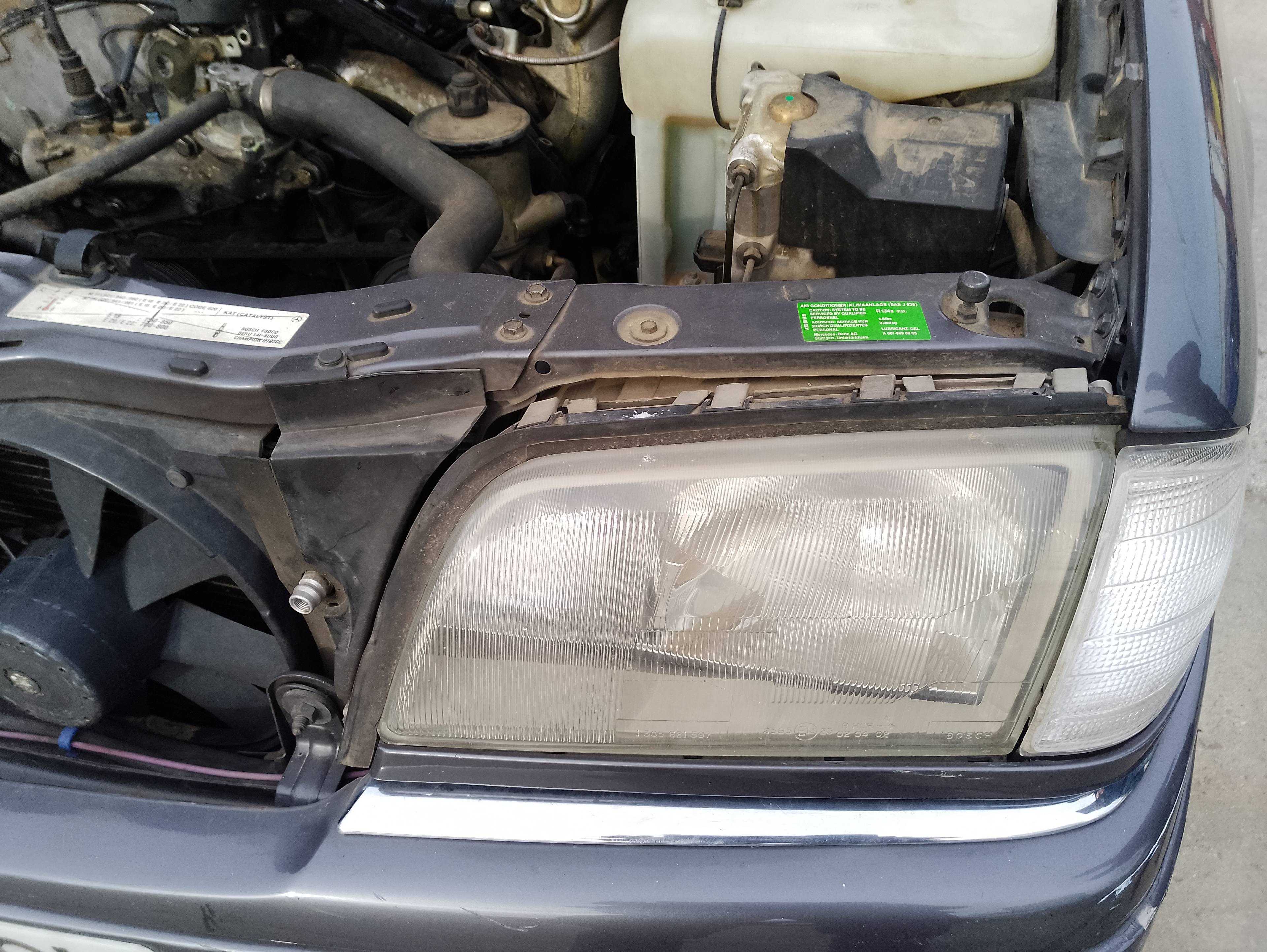 Recambio de faro izquierdo para mercedes-benz clase c (w202) berlina 180 (202.018) referencia OEM IAM   