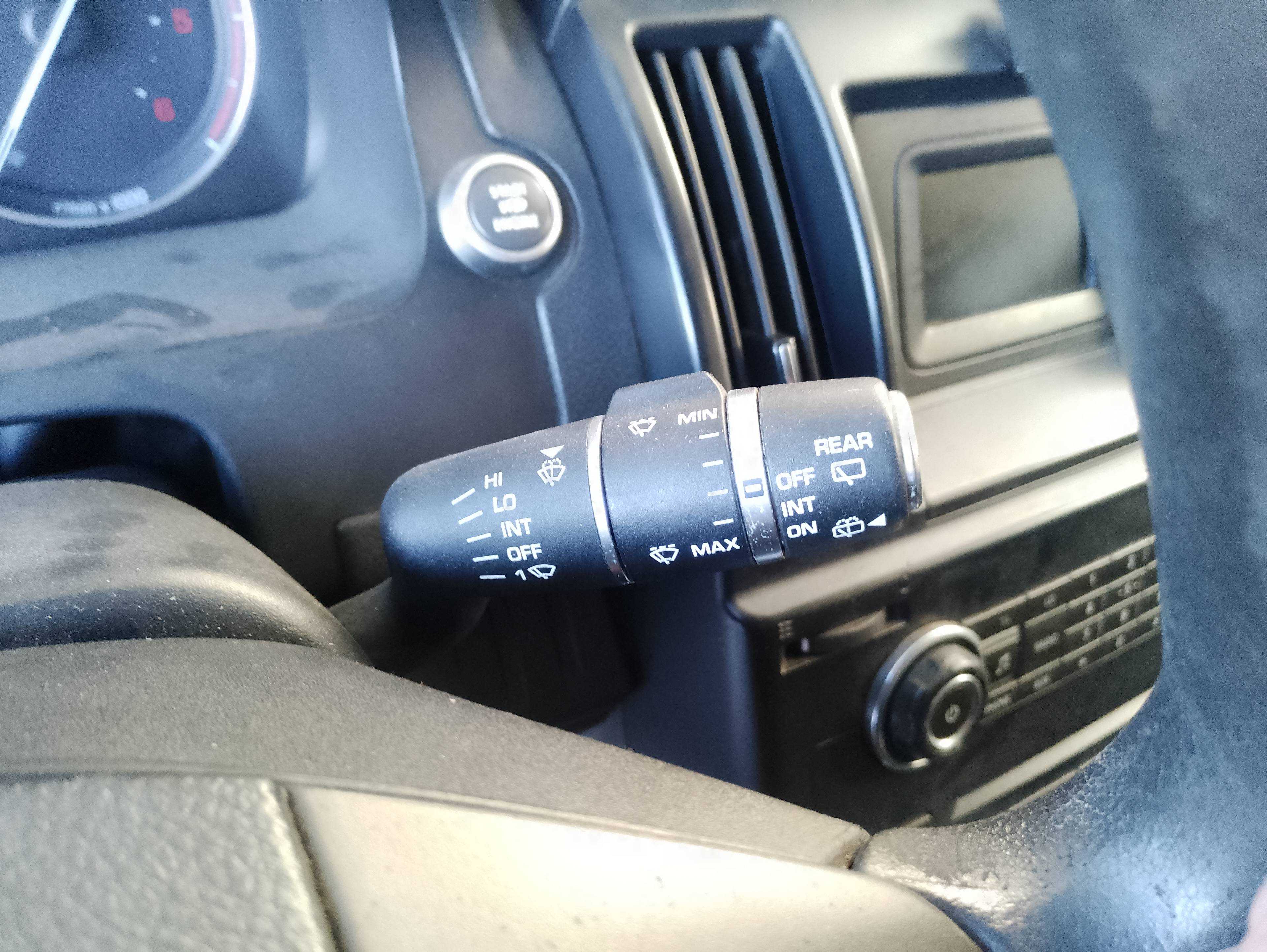 Recambio de mando limpia para land rover freelander (lr2) td4 e referencia OEM IAM   