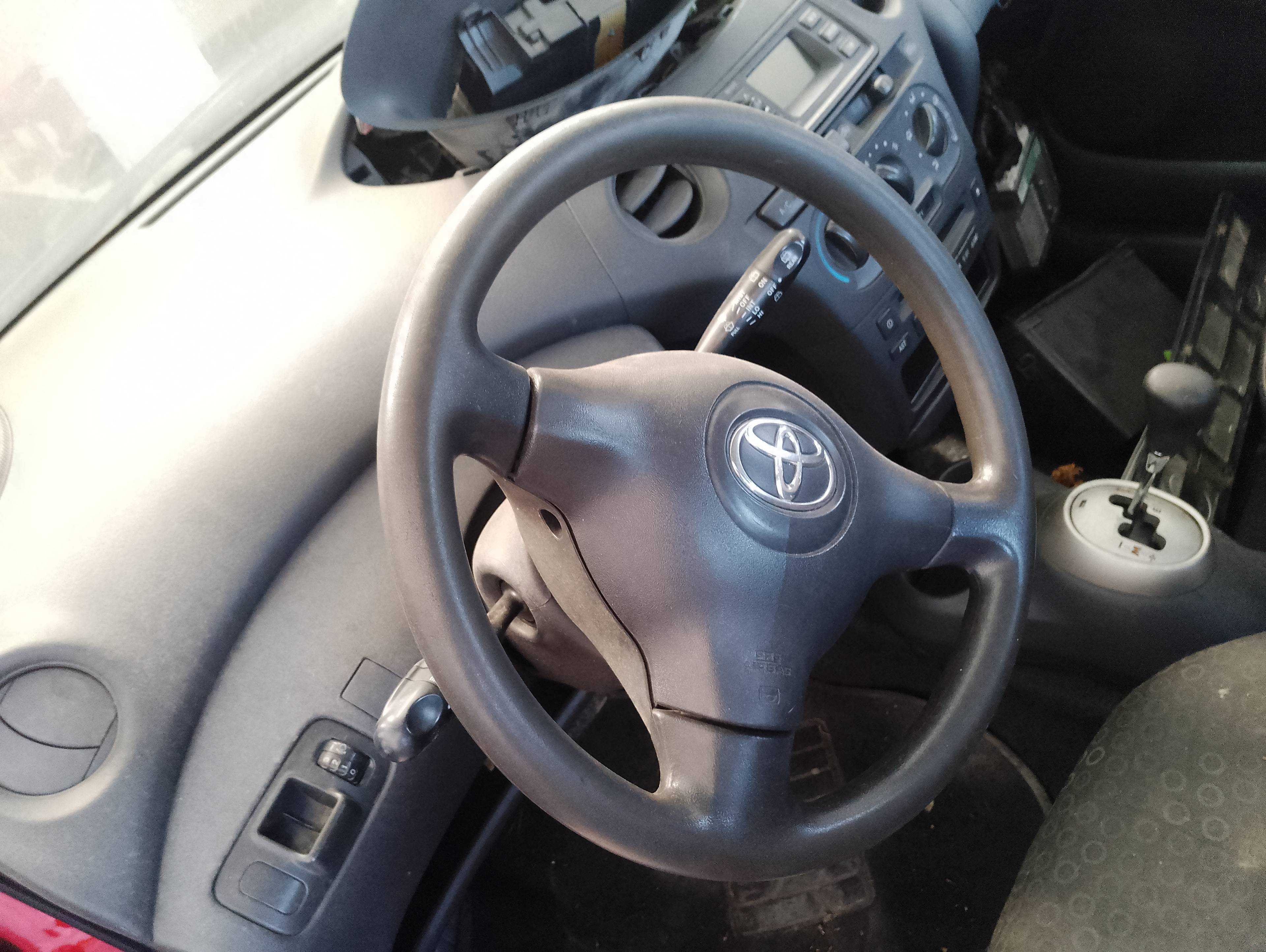 Recambio de volante para toyota yaris (ksp9/scp9/nlp9) básico referencia OEM IAM   