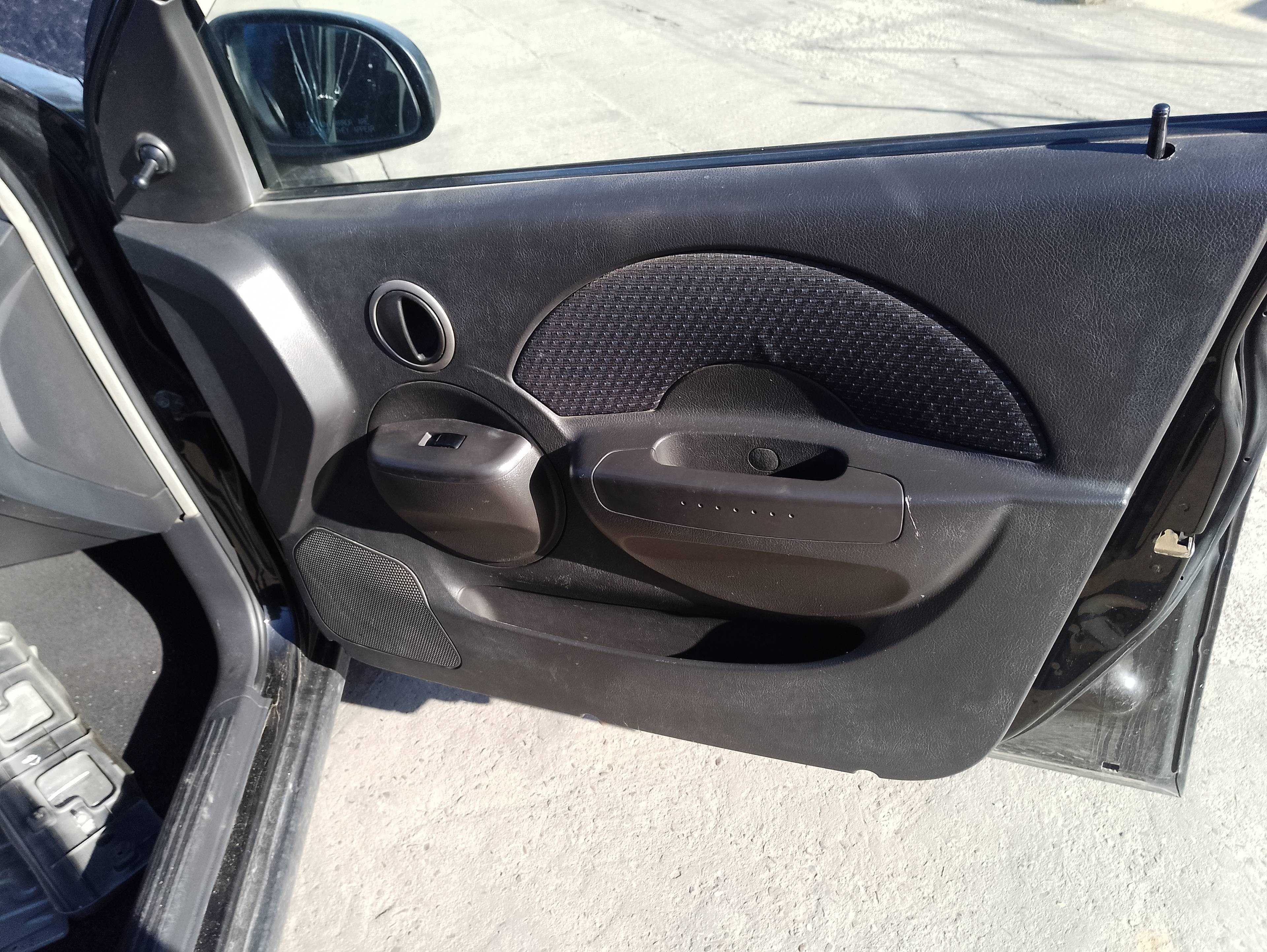 Recambio de guarnecido puerta delantera derecha para chevrolet kalos 1.2 s (d/a) referencia OEM IAM   