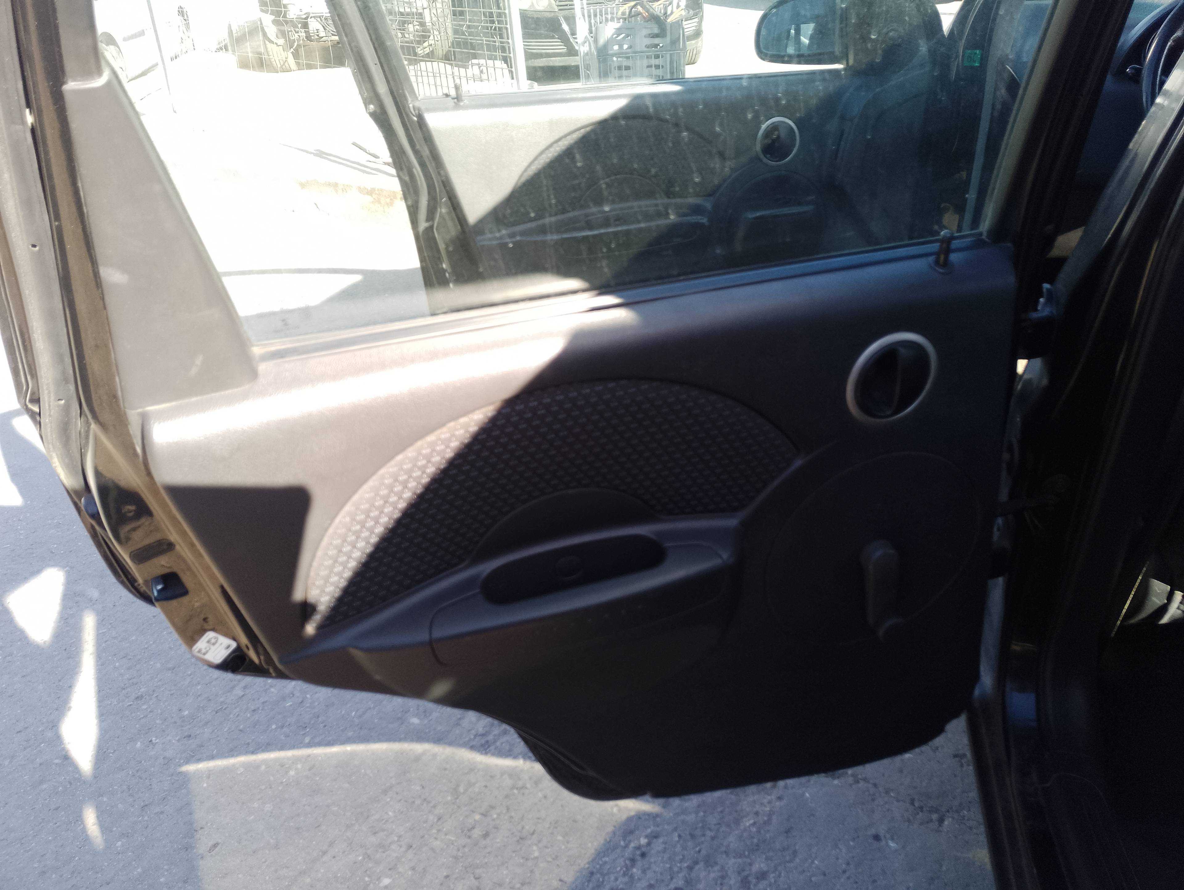 Recambio de guarnecido puerta trasera izquierda para chevrolet kalos 1.2 s (d/a) referencia OEM IAM   