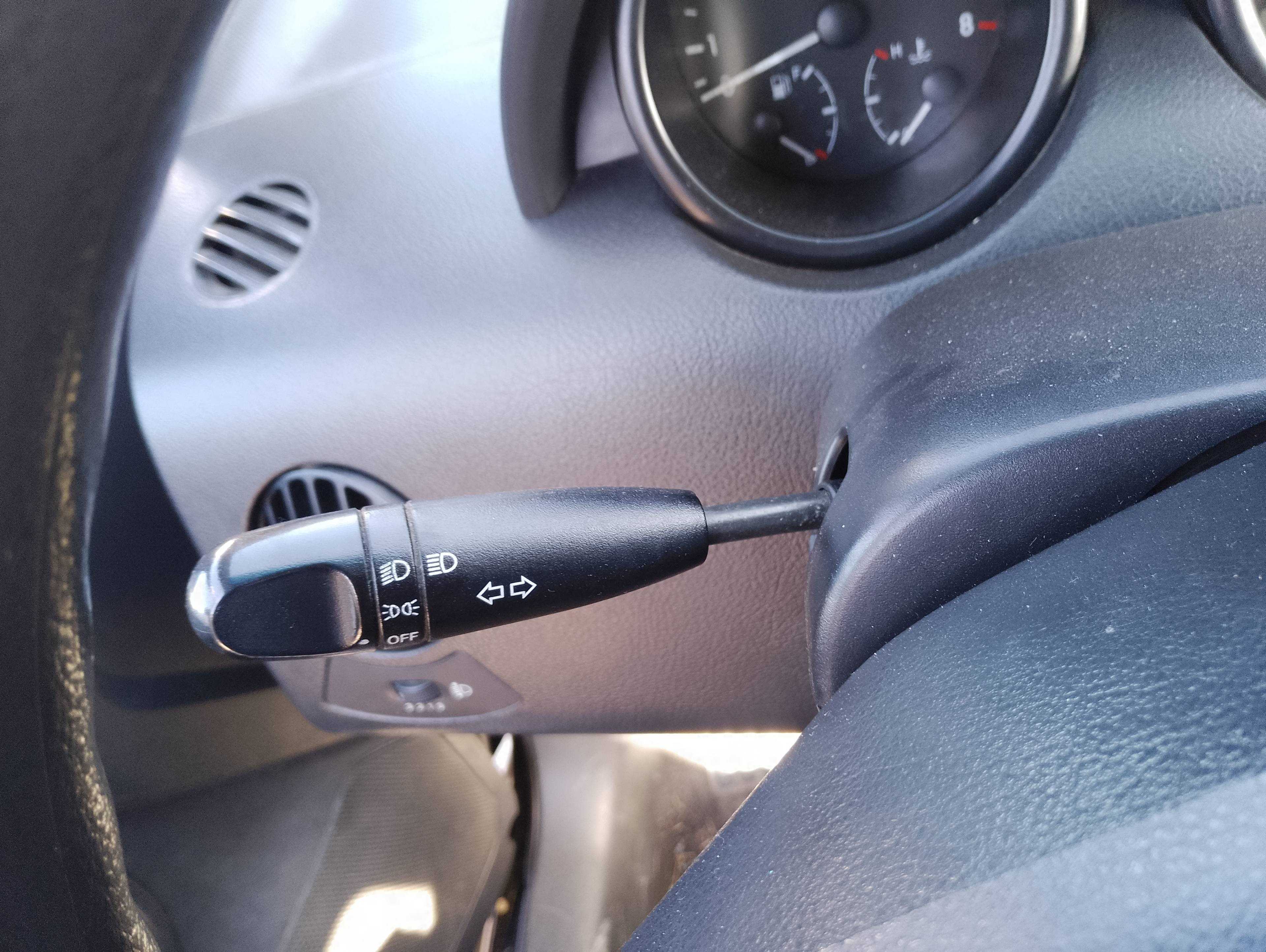 Recambio de mando intermitentes para chevrolet kalos 1.2 s (d/a) referencia OEM IAM   
