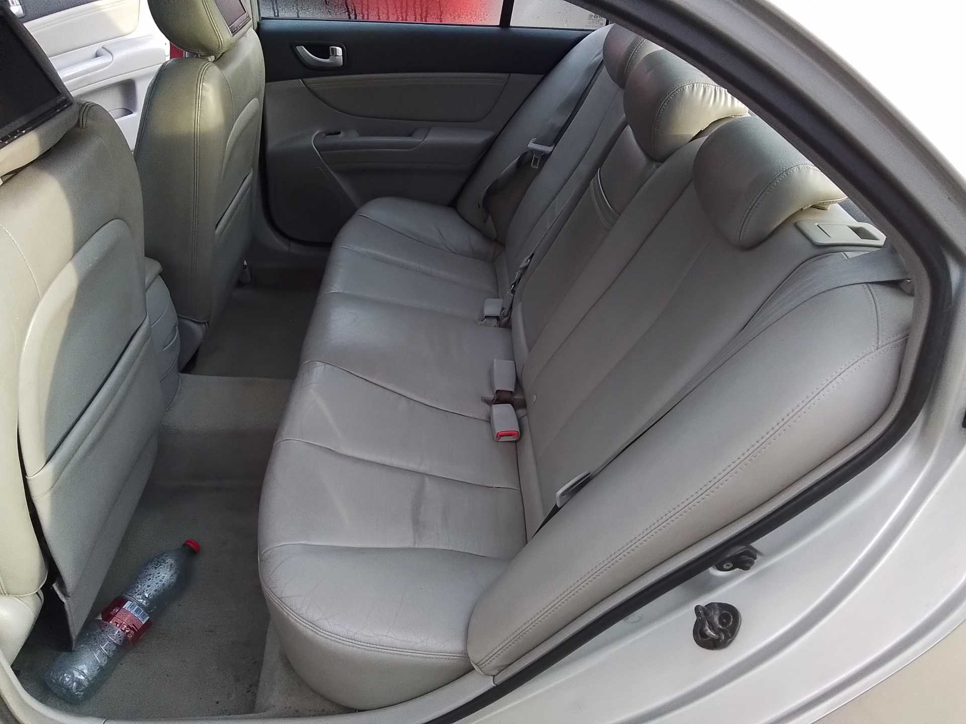 Recambio de asientos traseros para hyundai sonata (nf) 2.0 crdi cat referencia OEM IAM   