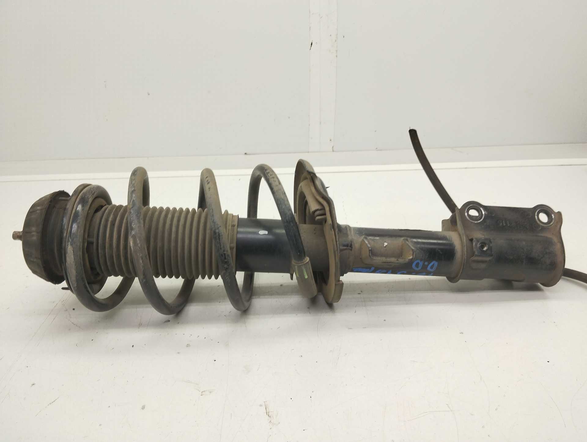 Recambio de amortiguador delantero derecho para hyundai i20 1.2 16v cat referencia OEM IAM 54503C8000  