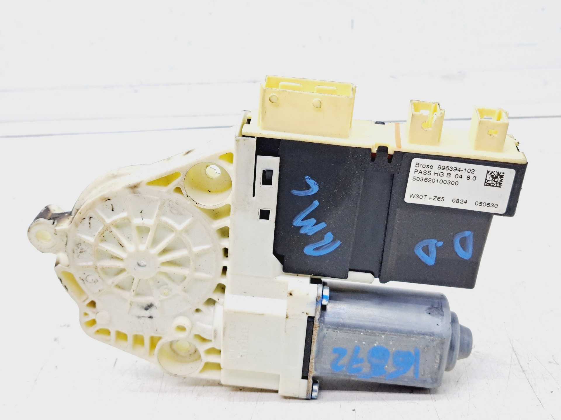 Recambio de motor elevalunas delantero derecho para citroën c5 berlina vtr (e) referencia OEM IAM 996394102  