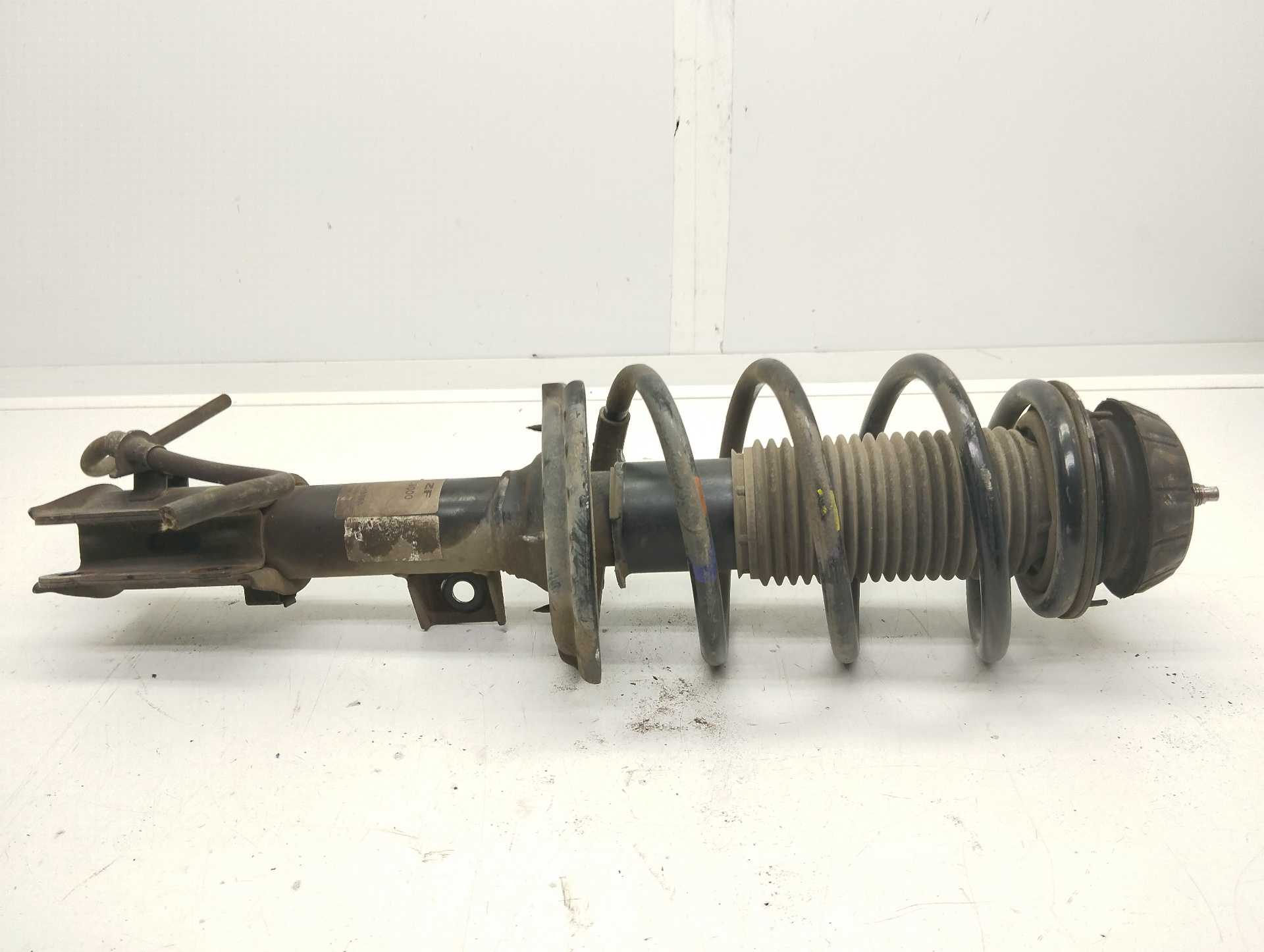 Recambio de amortiguador delantero izquierdo para hyundai i20 1.2 16v cat referencia OEM IAM 54604C8000  