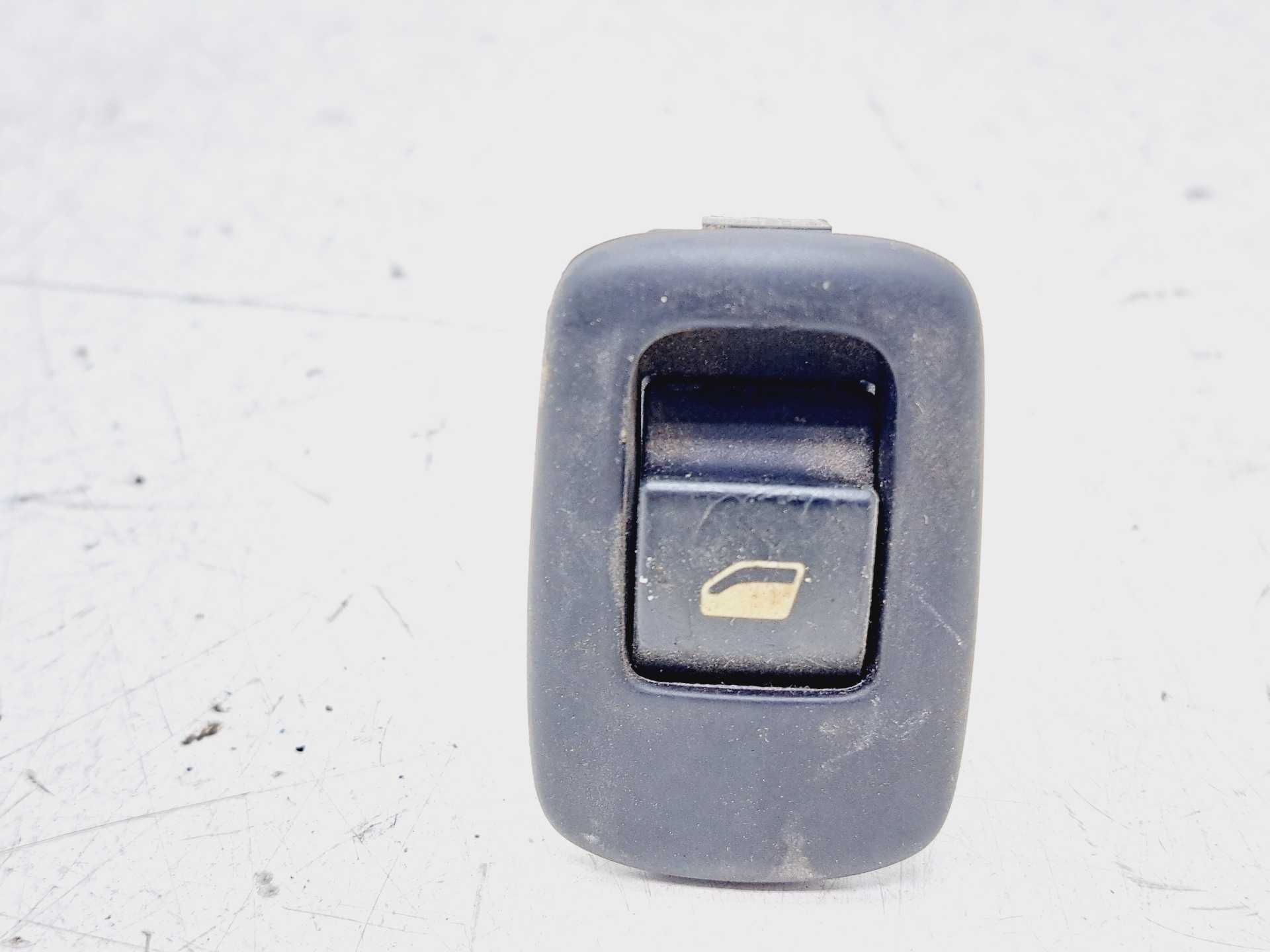 Recambio de mando elevalunas delantero derecho para citroën c5 berlina vtr (e) referencia OEM IAM 96515962XT  