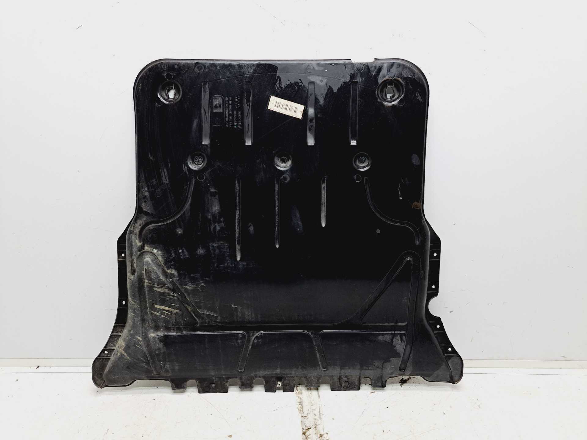 Recambio de cubrecarter para volkswagen t-roc (d11) basis referencia OEM IAM 5WA825236  