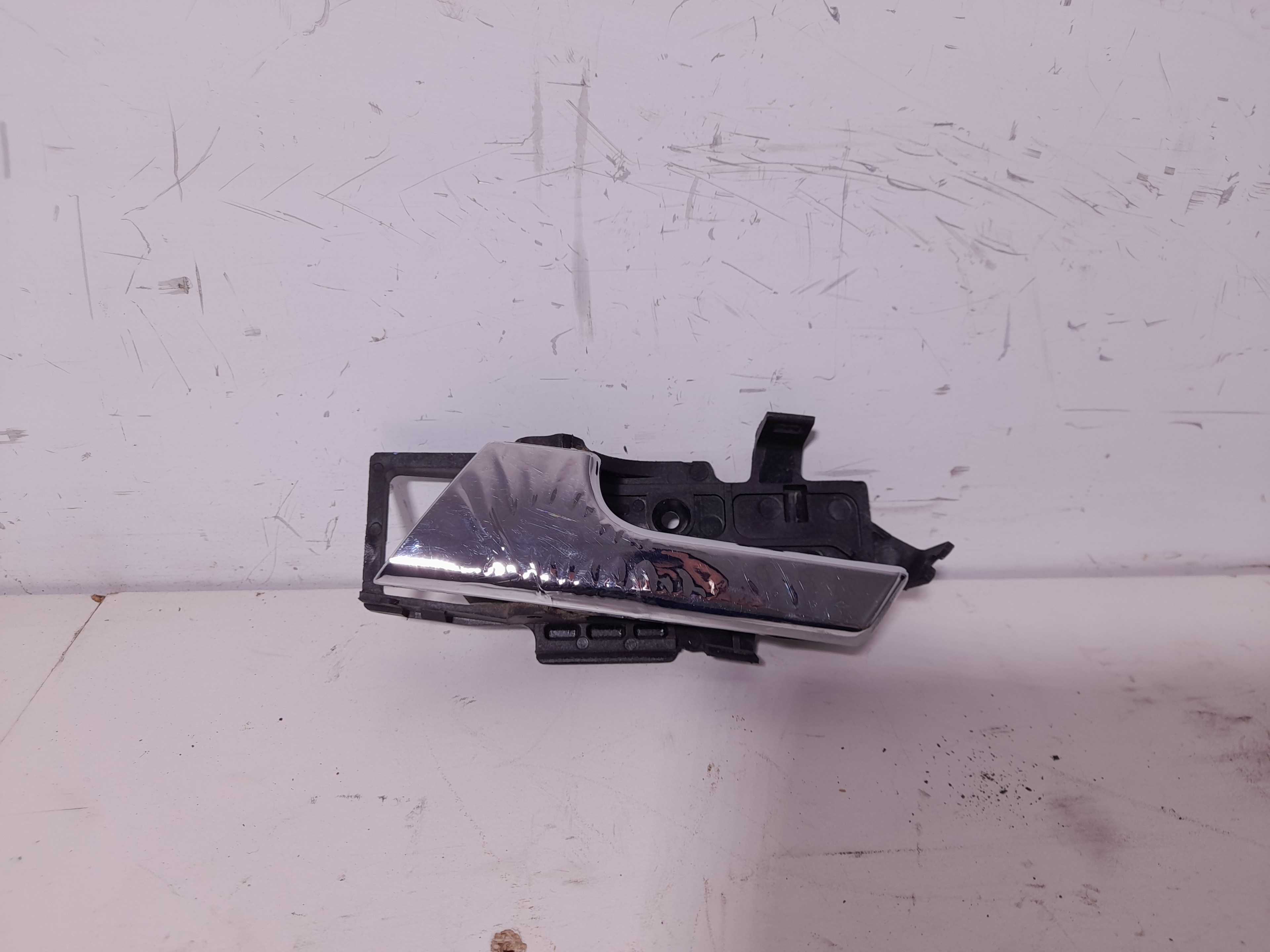 Recambio de maneta interior delantera izquierda para chevrolet aveo ls referencia OEM IAM   