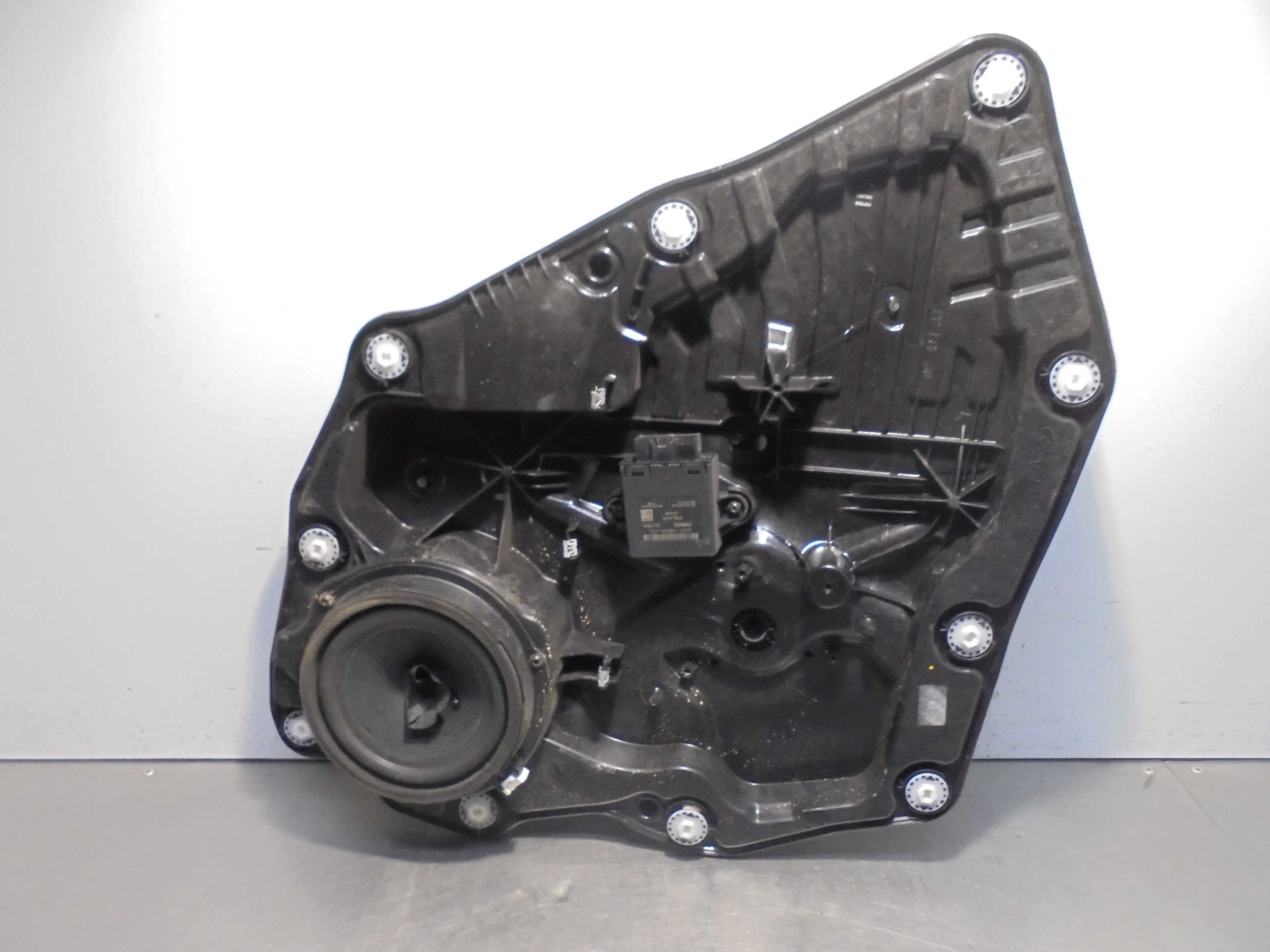 Recambio de elevalunas trasero izquierdo para ford puma hybrid st-line referencia OEM IAM E06872101  