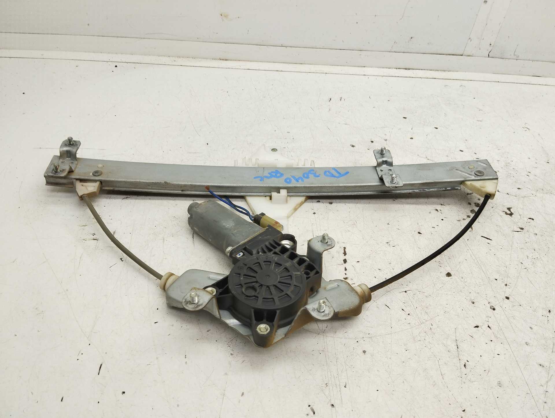 Recambio de elevalunas trasero derecho para hyundai terracan (hp) 2.5 tci referencia OEM IAM 83404H1000  