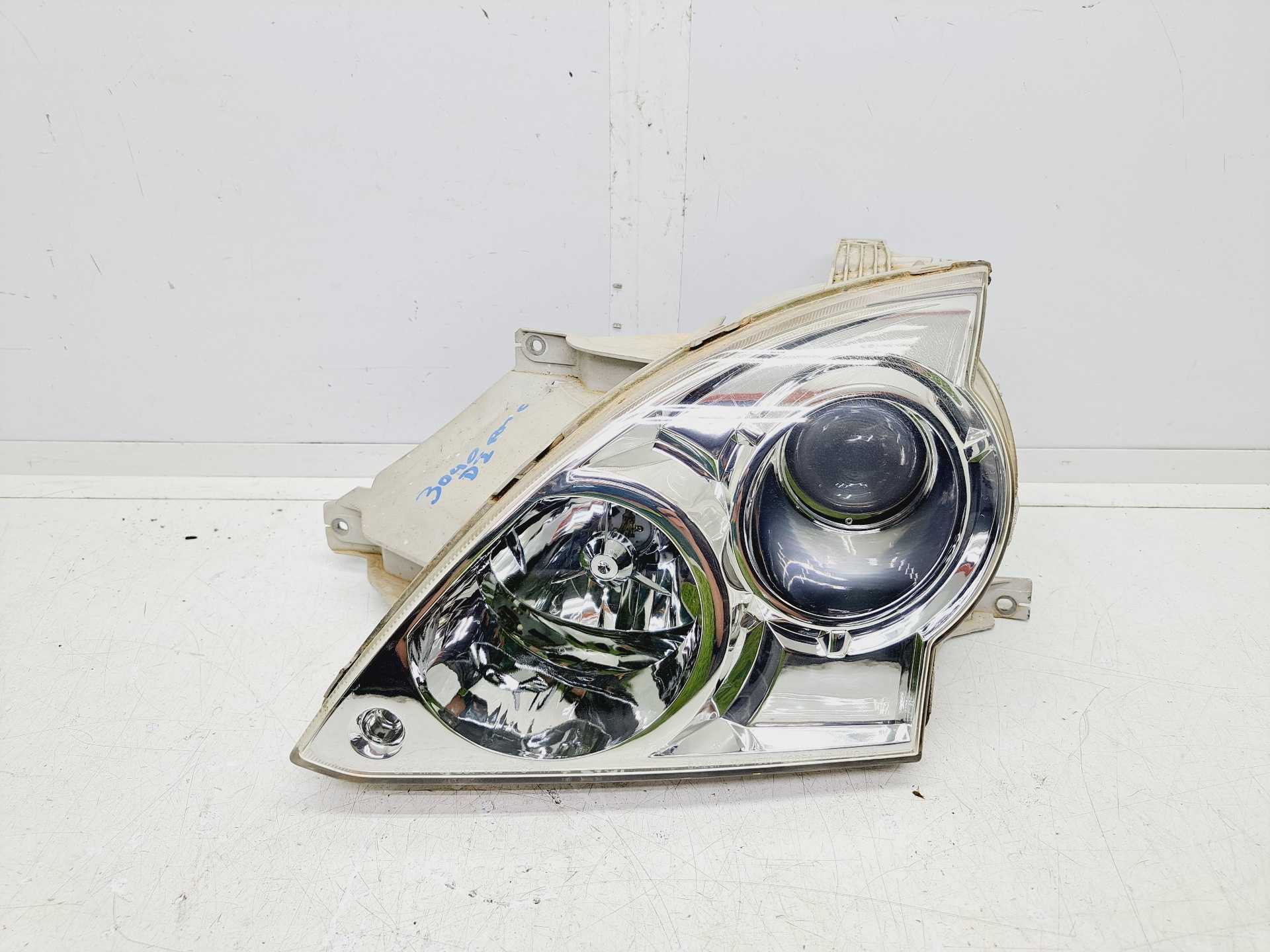 Recambio de faro izquierdo para hyundai terracan (hp) 2.5 tci referencia OEM IAM 92103H1020  