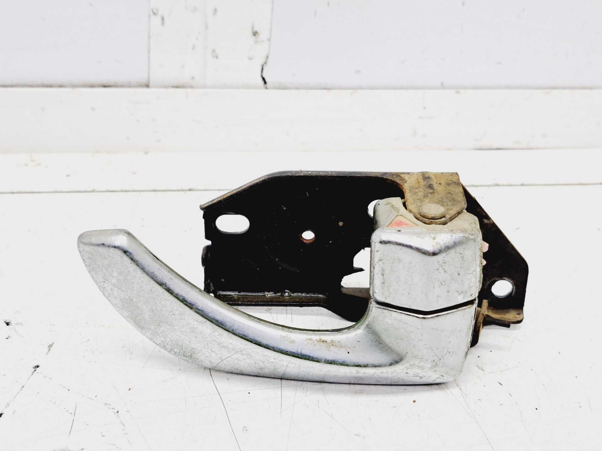 Recambio de maneta interior delantera derecha para hyundai terracan (hp) 2.5 tci referencia OEM IAM 826203B000  