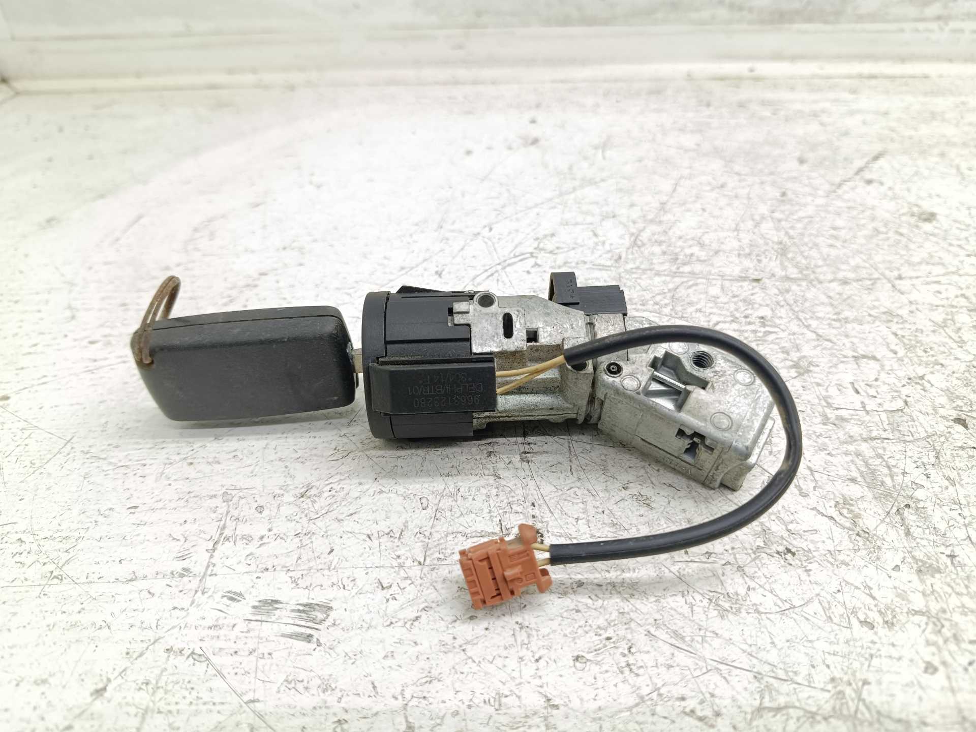 Recambio de conmutador de arranque para citroën berlingo cuadro 1.6 16v hdi referencia OEM IAM E1105995  