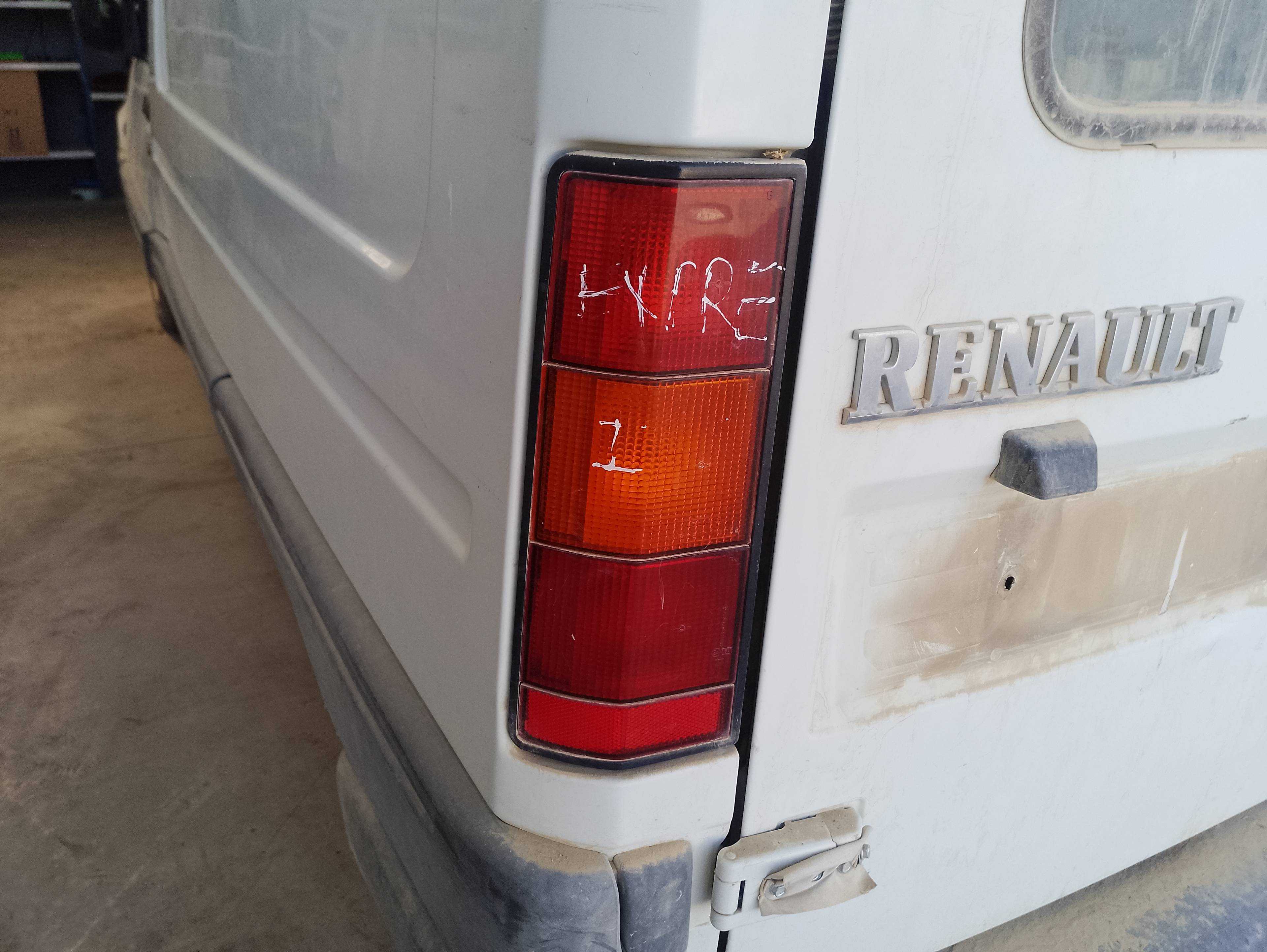 Recambio de piloto trasero izquierdo para renault express 1.9 d referencia OEM IAM   