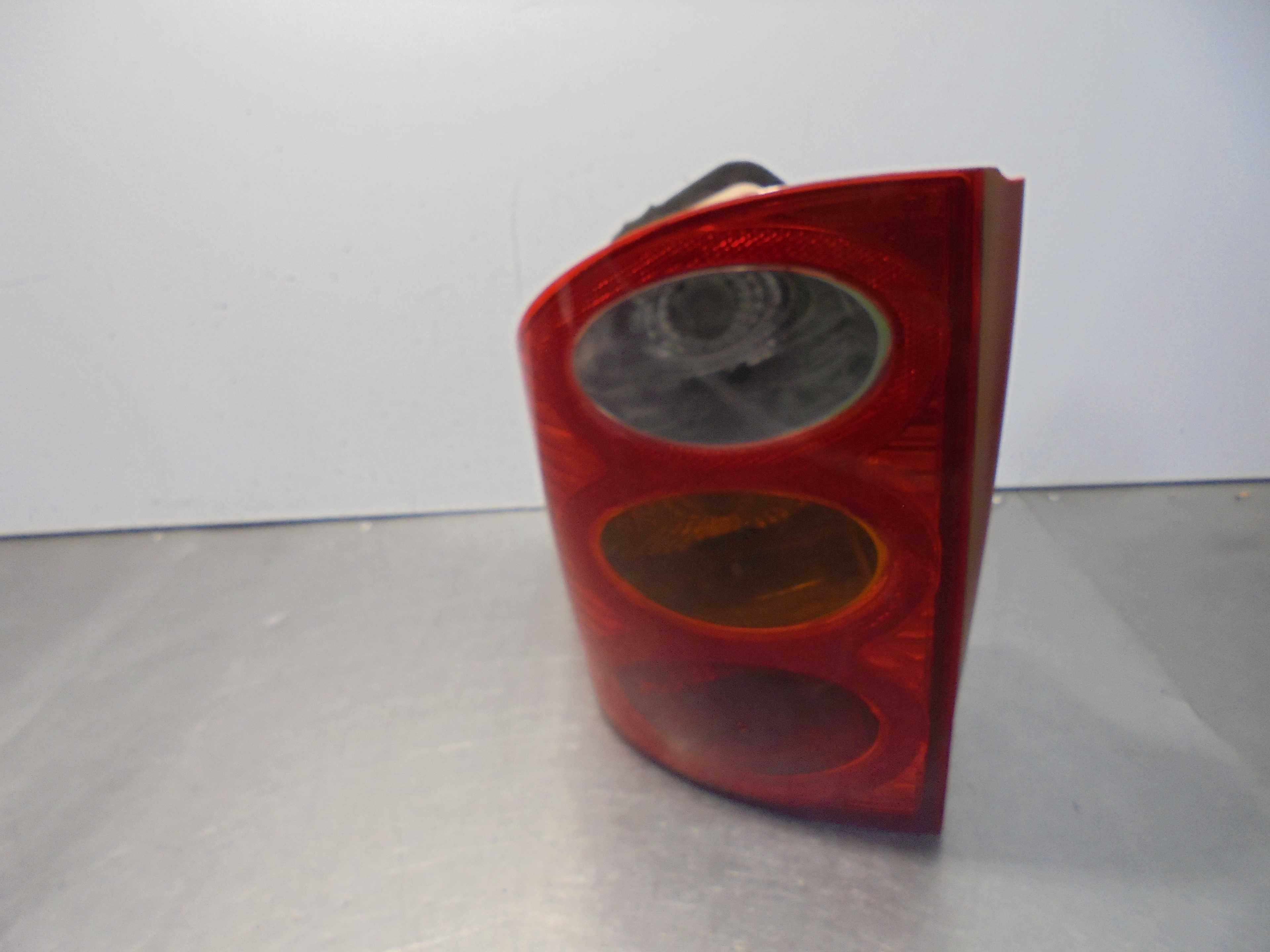 Recambio de piloto trasero derecho para peugeot 1007 sporty referencia OEM IAM 964611688001  