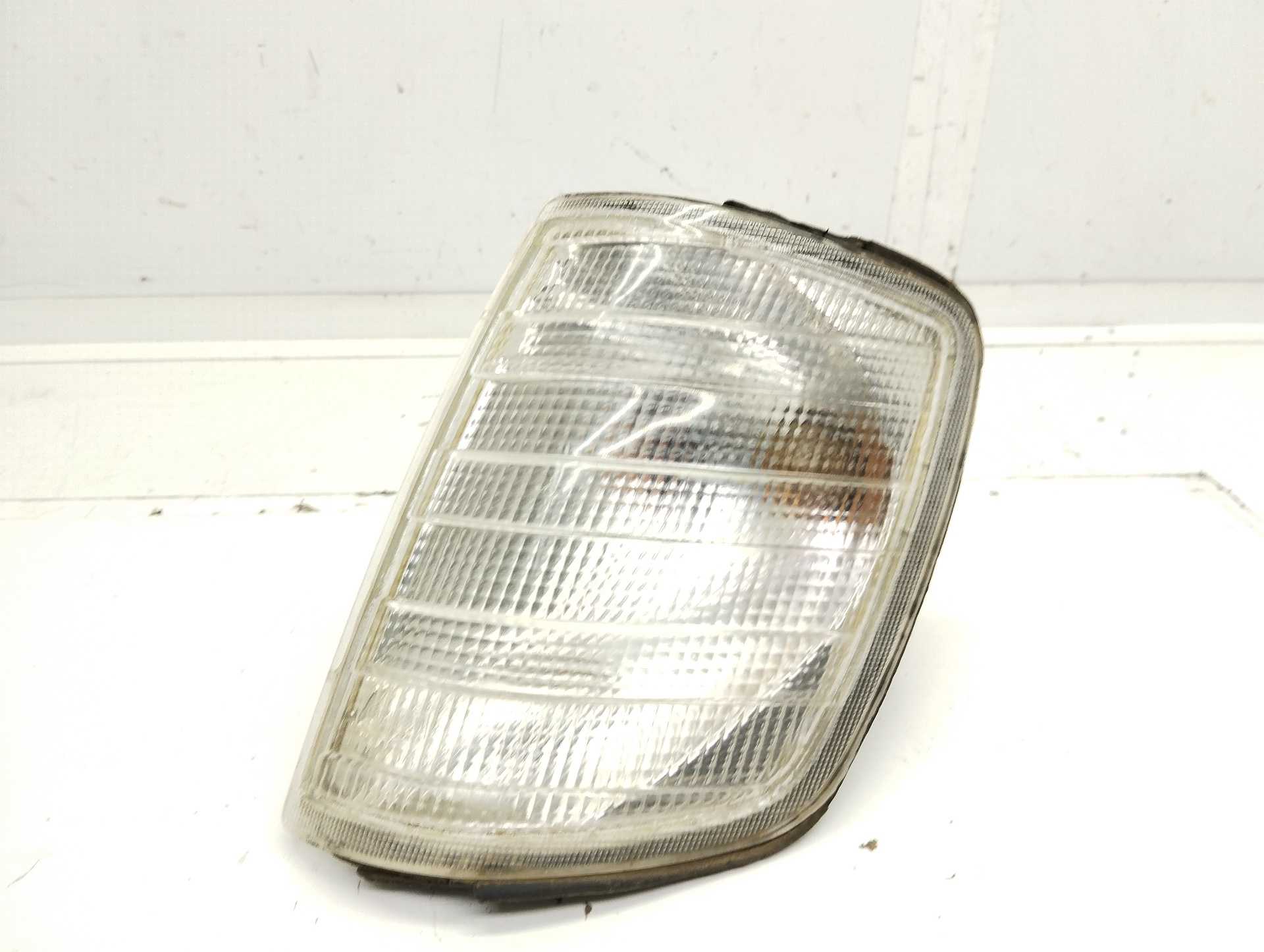 Recambio de piloto delantero izquierdo para mercedes-benz clase e (w124) berlina e 300 diesel (124.131) referencia OEM IAM   