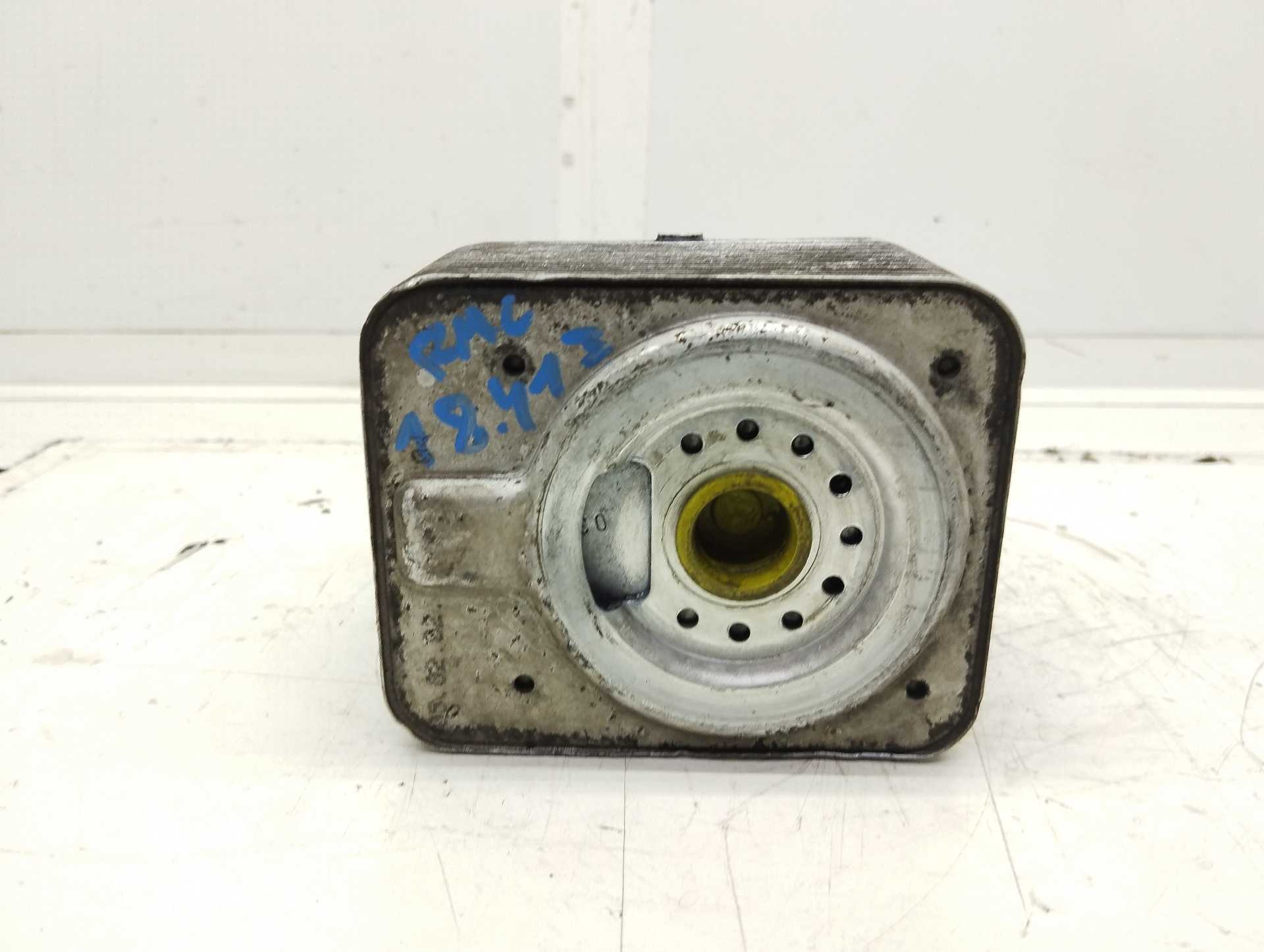 Recambio de enfriador aceite motor para volkswagen golf iv berlina (1j1) gti referencia OEM IAM   