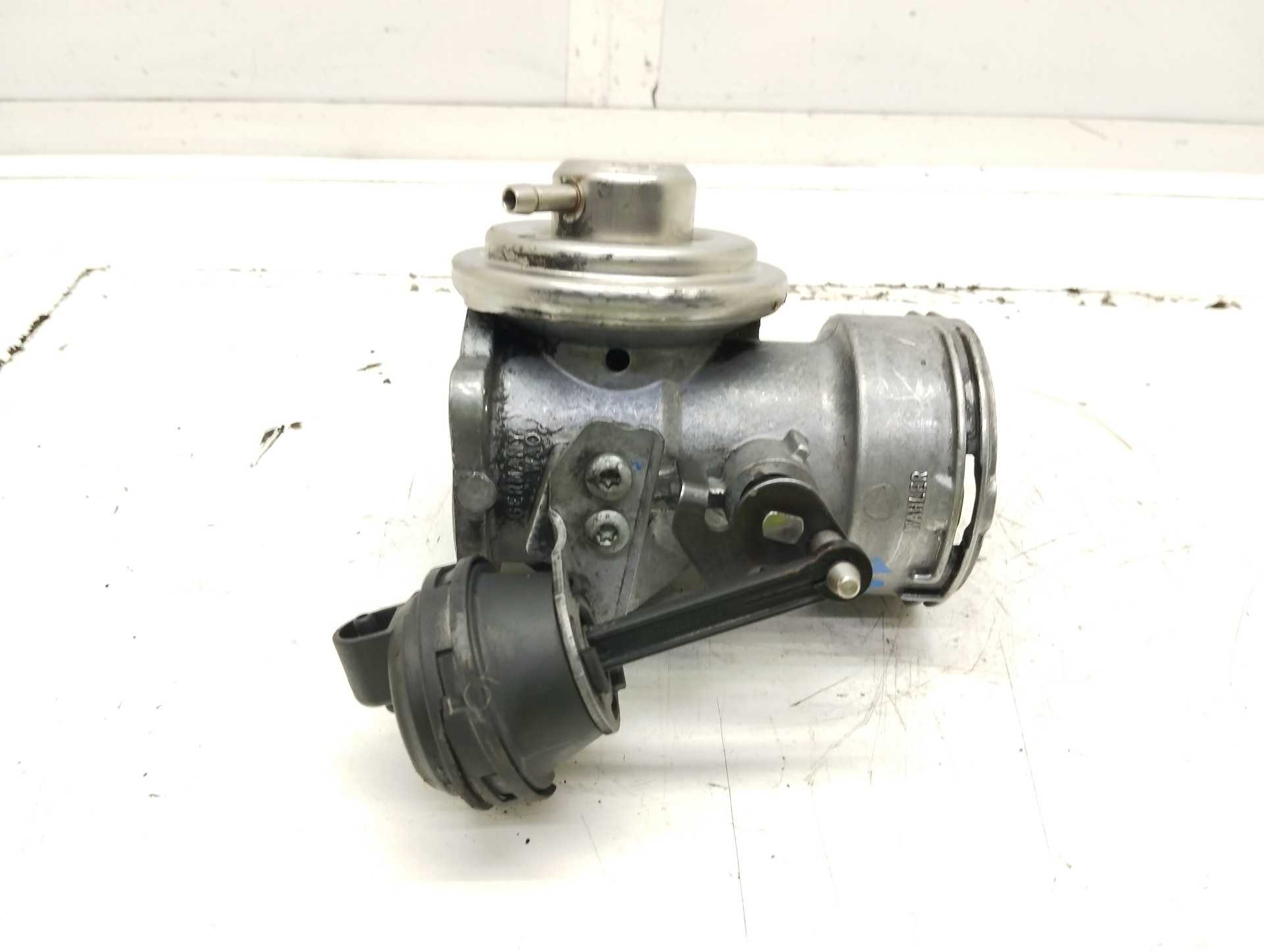Recambio de valvula egr para volkswagen golf iv berlina (1j1) gti referencia OEM IAM 038131501T  